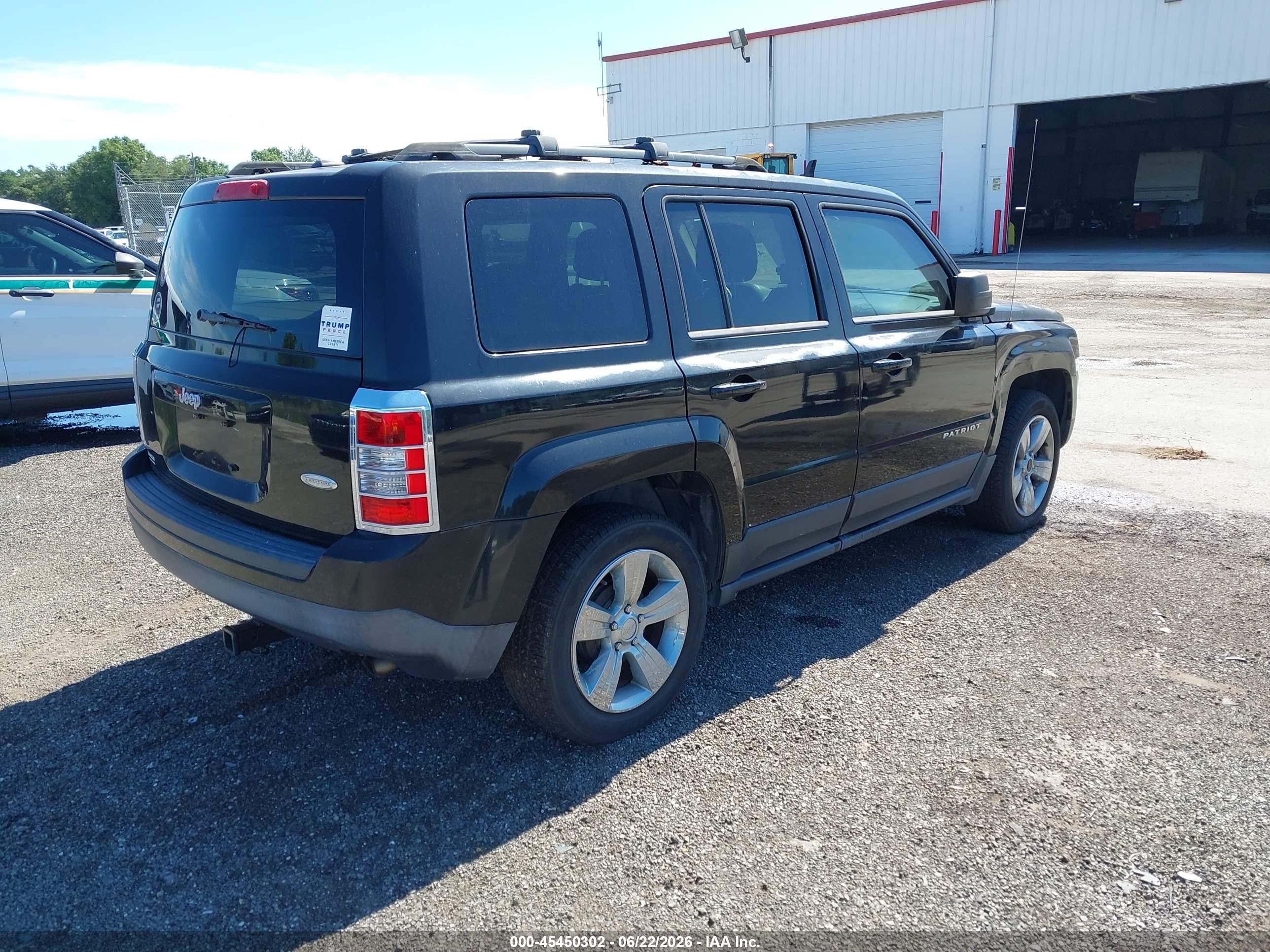 2014 Jeep Patriot Latitude Черный vin: 1C4NJPFB6ED606665