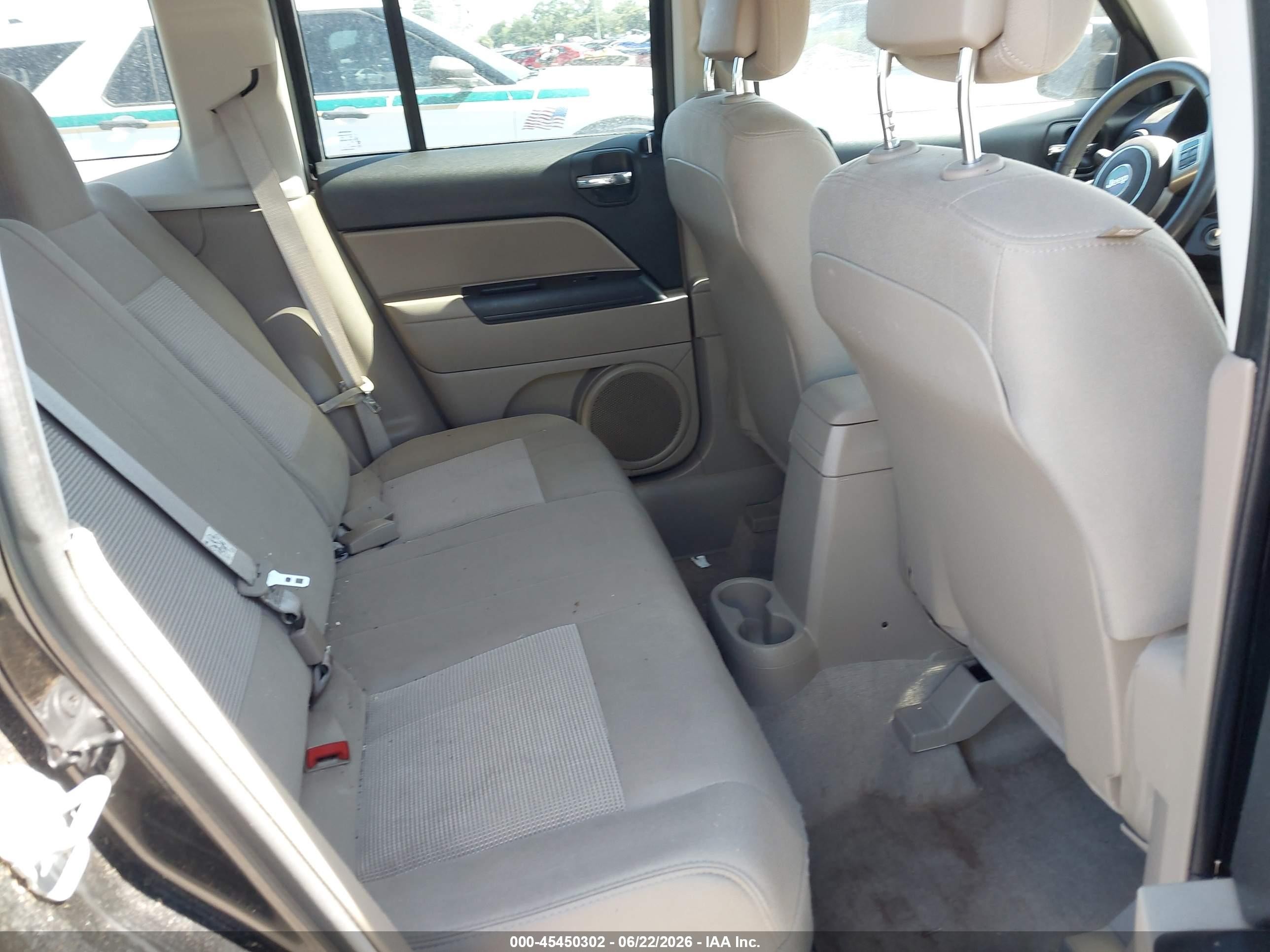 2014 Jeep Patriot Latitude Черный vin: 1C4NJPFB6ED606665