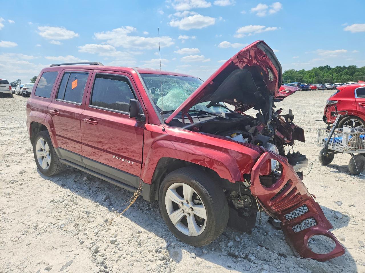 2015 Jeep Patriot Latitude Бордовый vin: 1C4NJPFB6FD367121