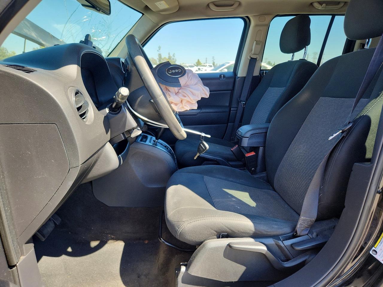 2014 Jeep Patriot Latitude Black vin: 1C4NJPFB7ED587298