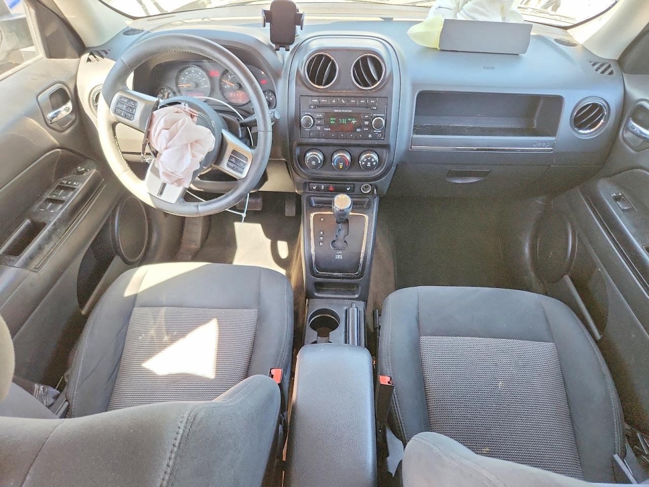 2014 Jeep Patriot Latitude Black vin: 1C4NJPFB7ED587298