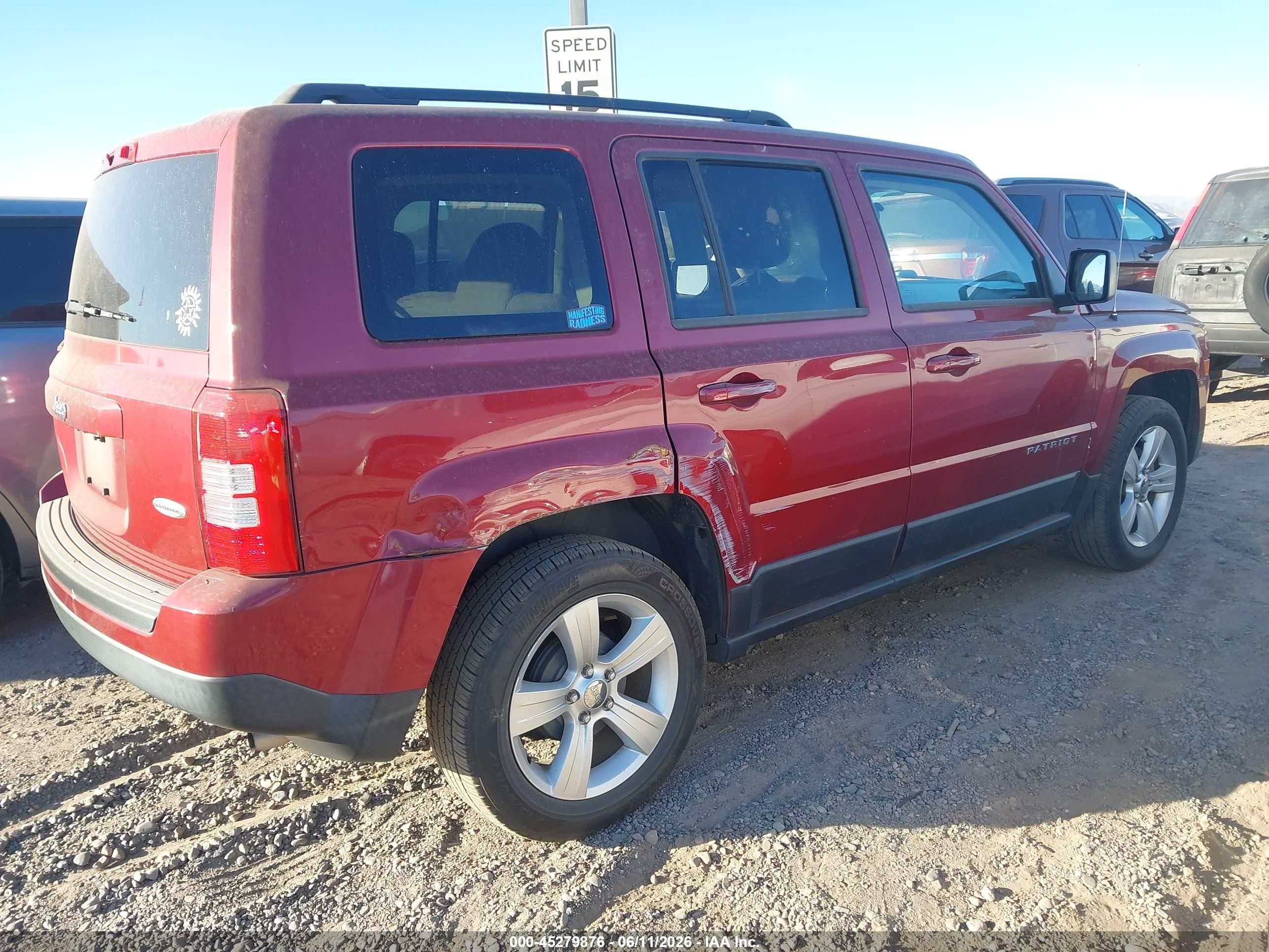 2015 Jeep Patriot Latitude Burgundy vin: 1C4NJPFB7FD157546