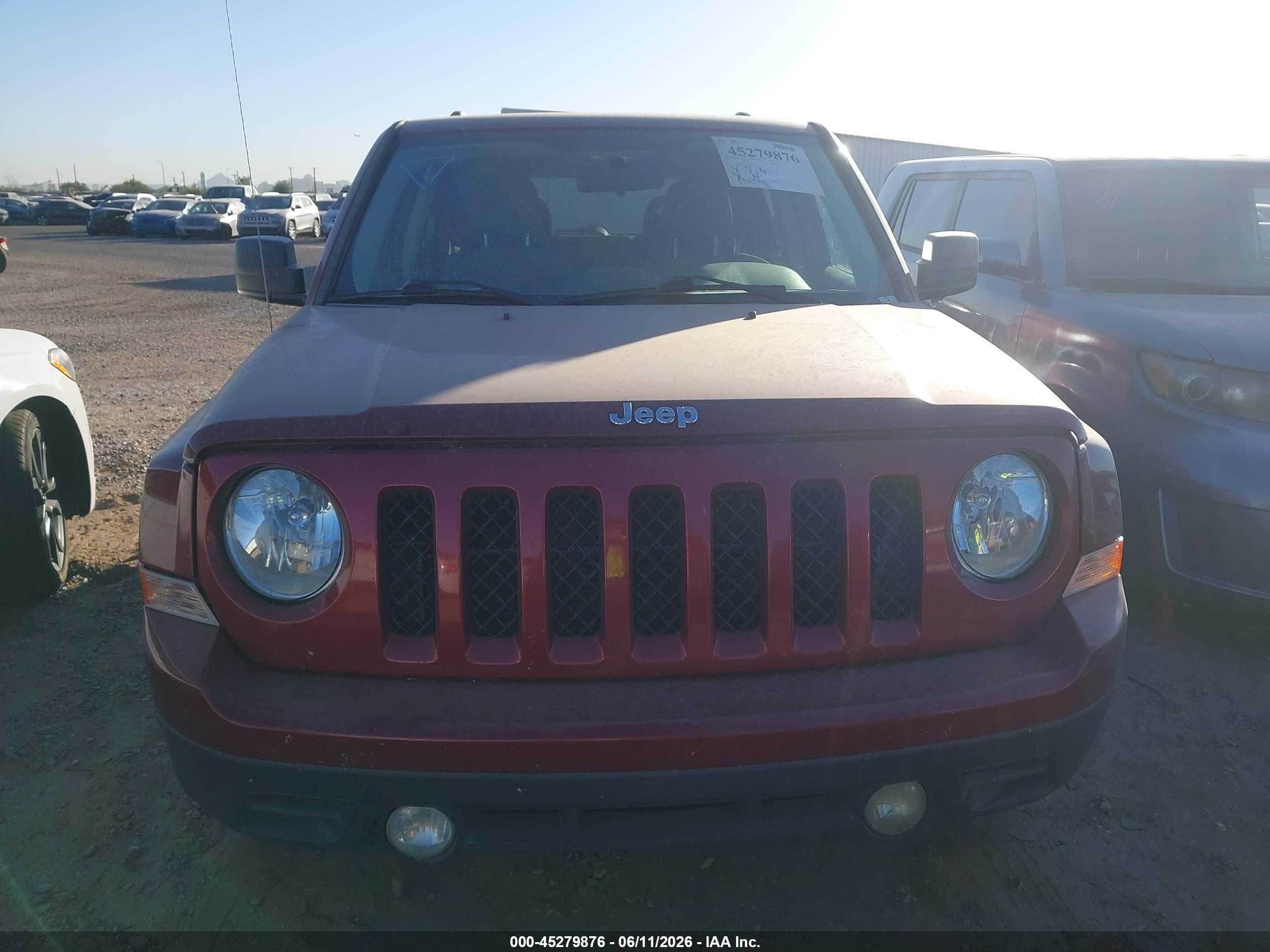 2015 Jeep Patriot Latitude Burgundy vin: 1C4NJPFB7FD157546