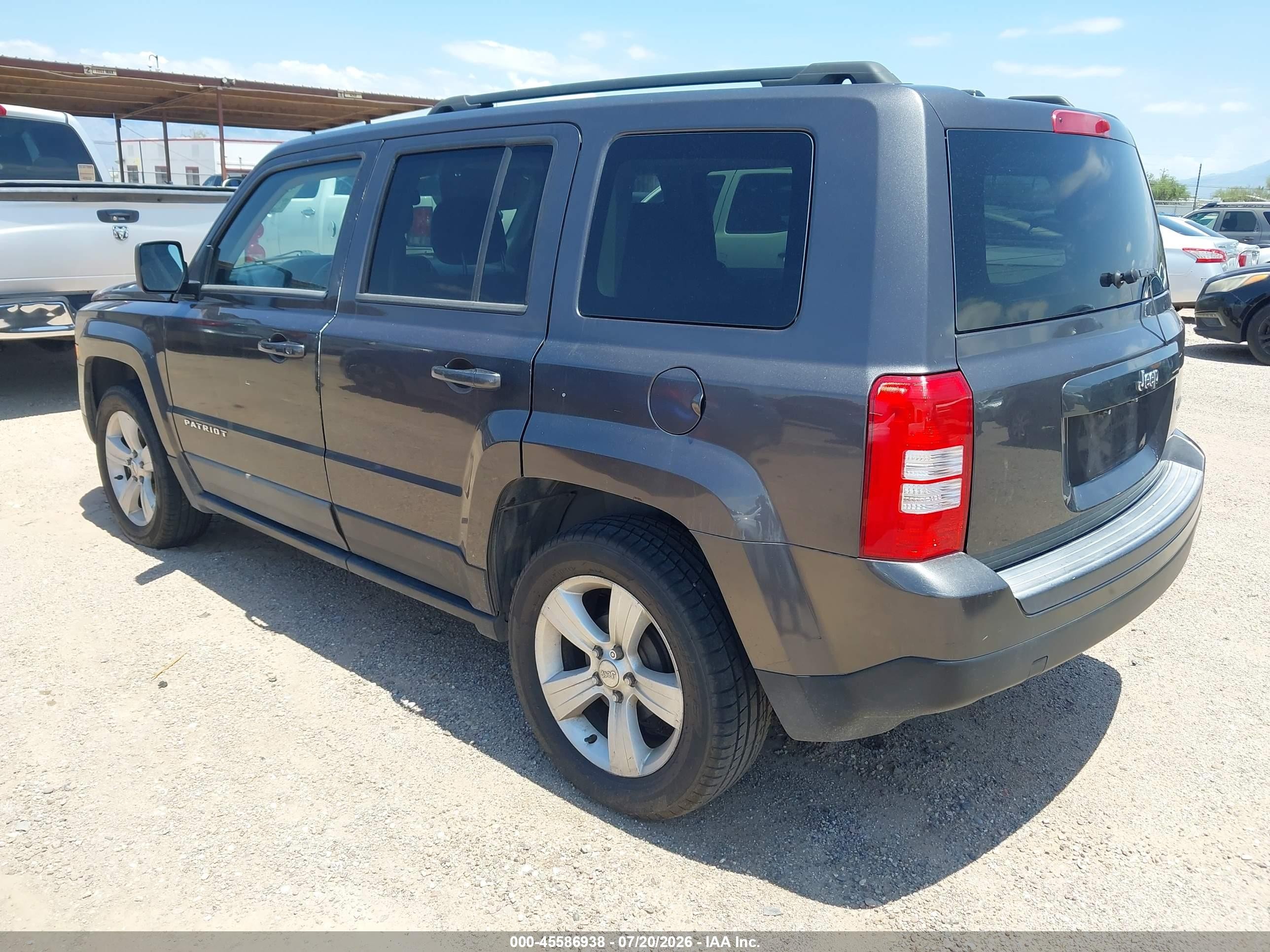 2015 Jeep Patriot Latitude Gray vin: 1C4NJPFB7FD262958
