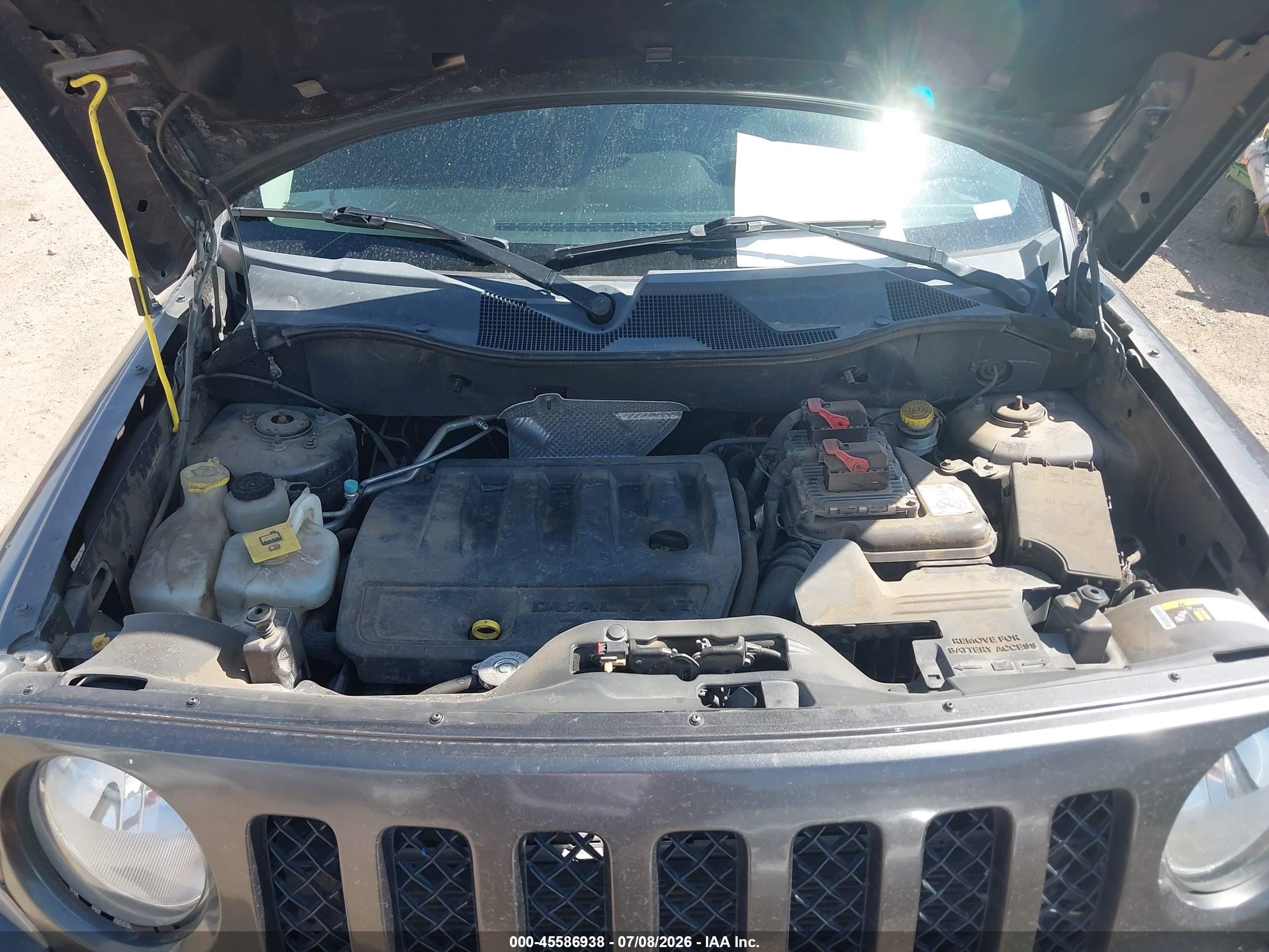 2015 Jeep Patriot Latitude Gray vin: 1C4NJPFB7FD262958