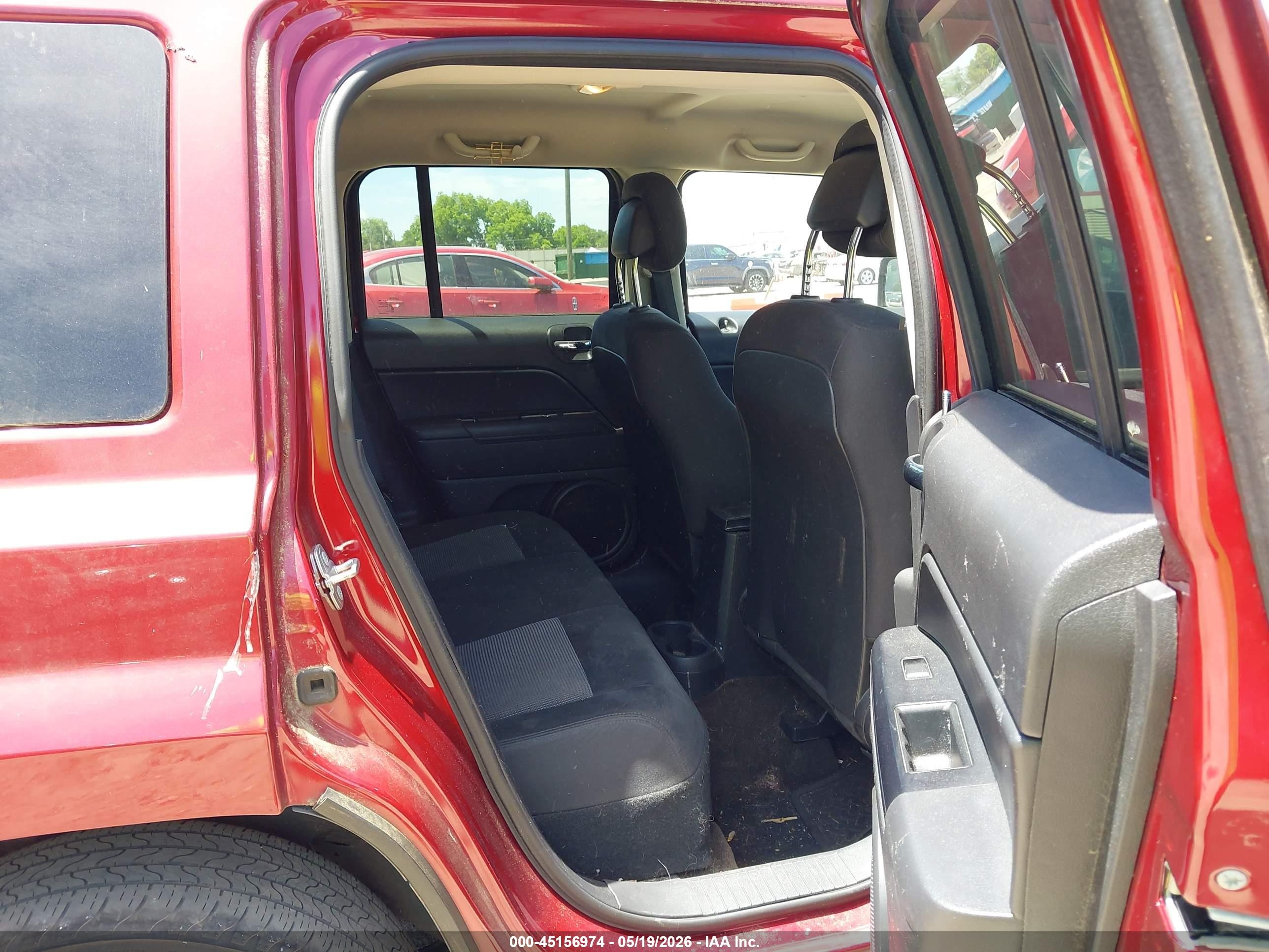 2015 Jeep Patriot Latitude Maroon vin: 1C4NJPFB7FD377639