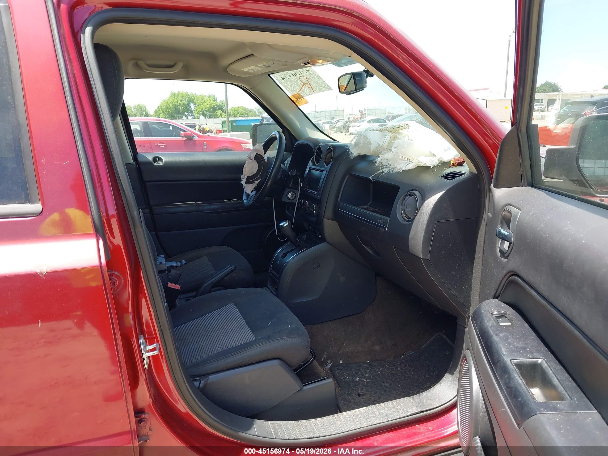 2015 Jeep Patriot Latitude Maroon vin: 1C4NJPFB7FD377639