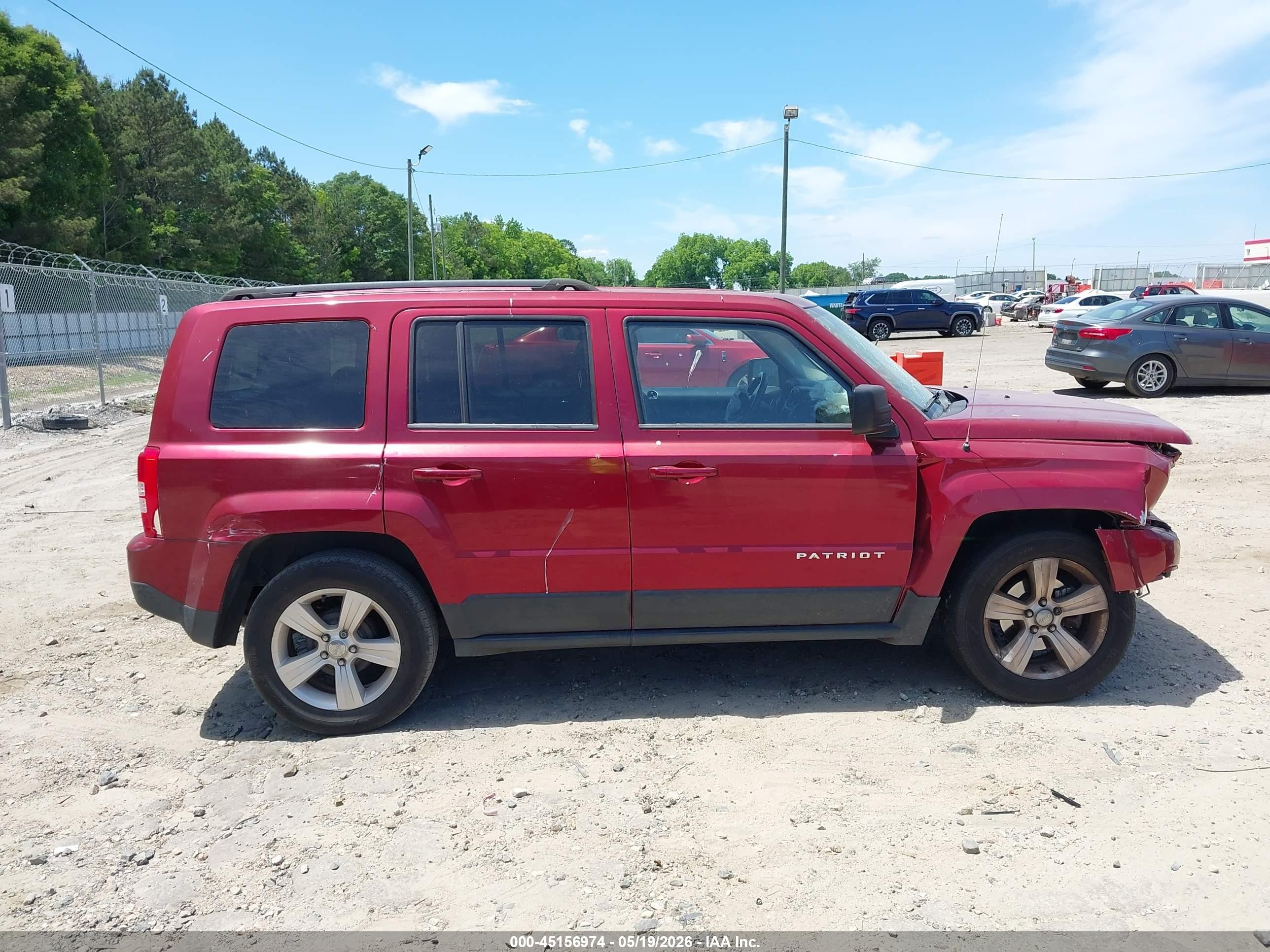 2015 Jeep Patriot Latitude Maroon vin: 1C4NJPFB7FD377639