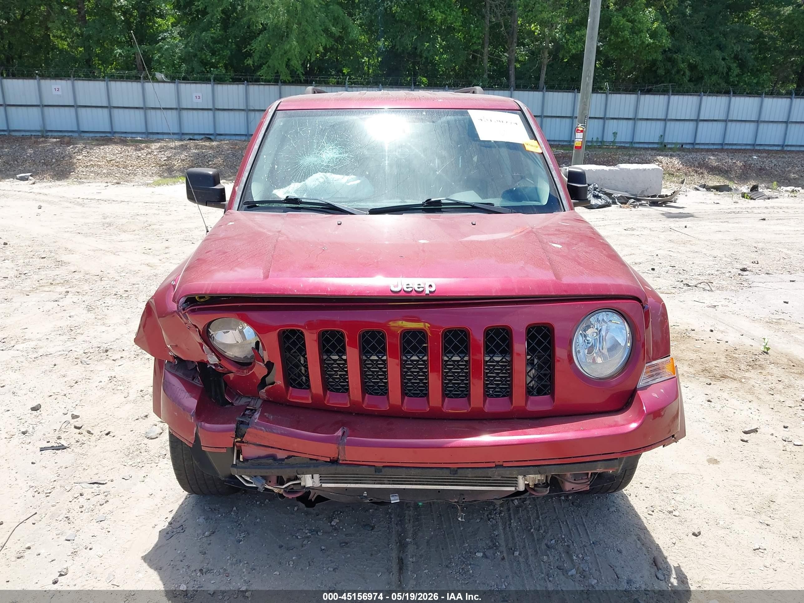 2015 Jeep Patriot Latitude Maroon vin: 1C4NJPFB7FD377639