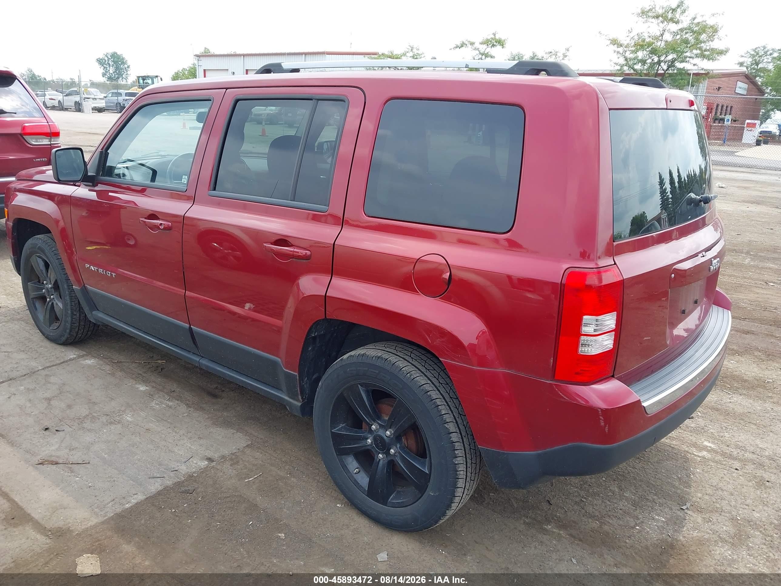 2012 Jeep Patriot Latitude Red vin: 1C4NJPFB8CD690422
