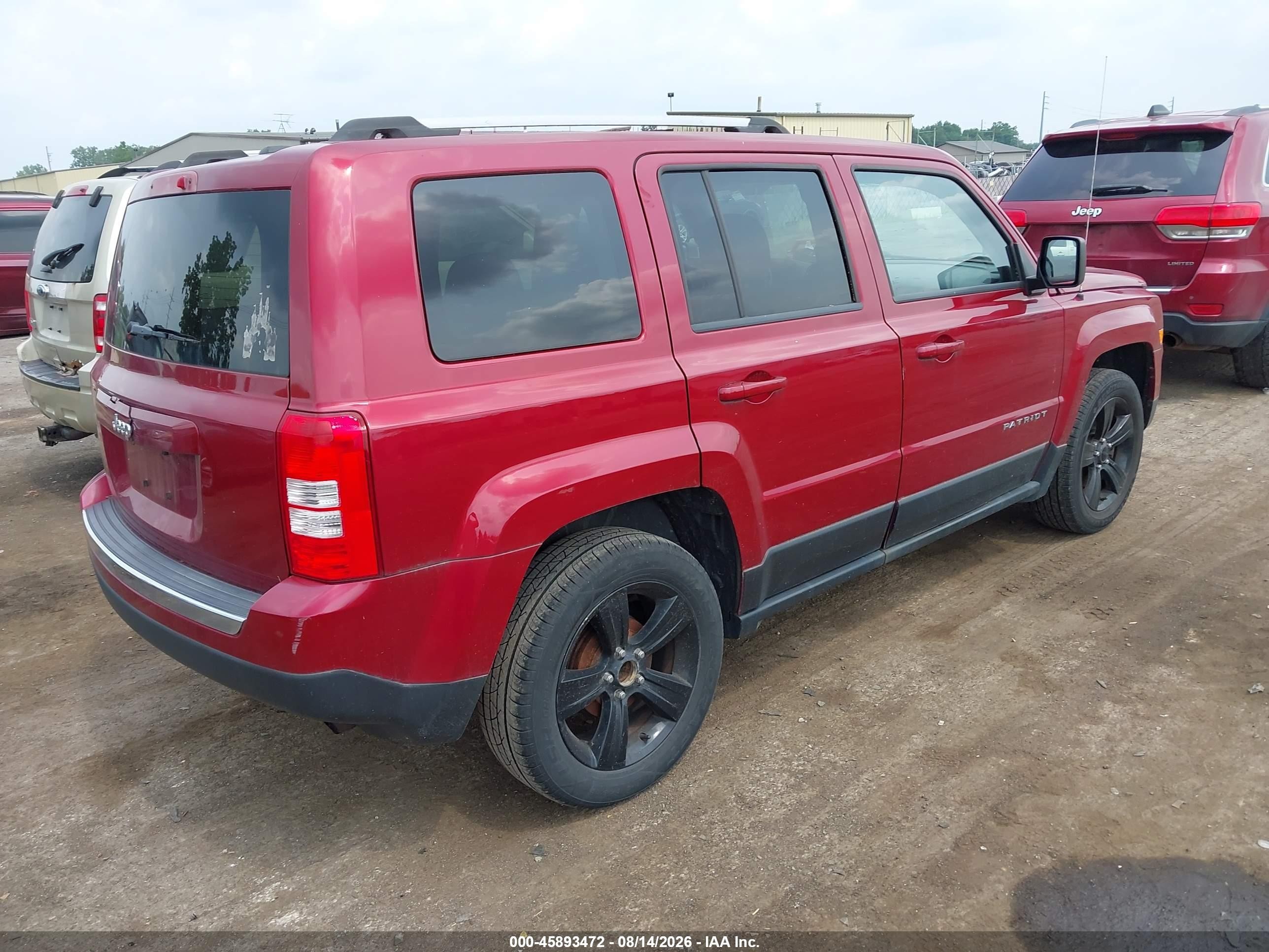 2012 Jeep Patriot Latitude Red vin: 1C4NJPFB8CD690422