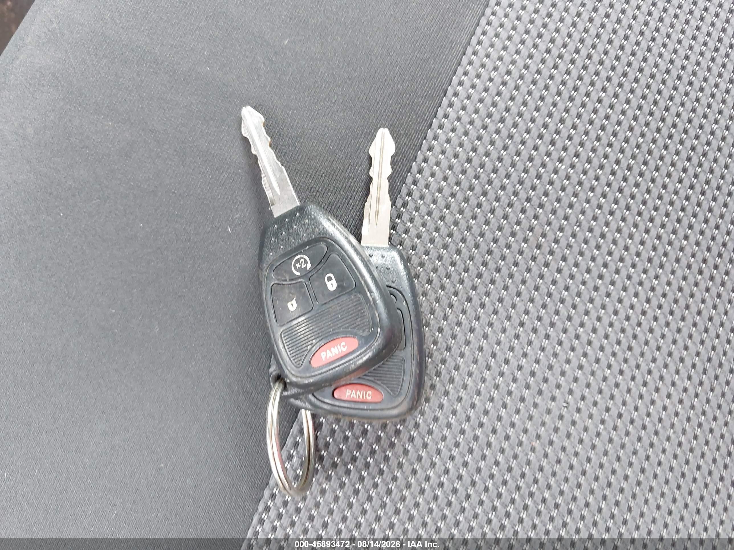 2012 Jeep Patriot Latitude Red vin: 1C4NJPFB8CD690422