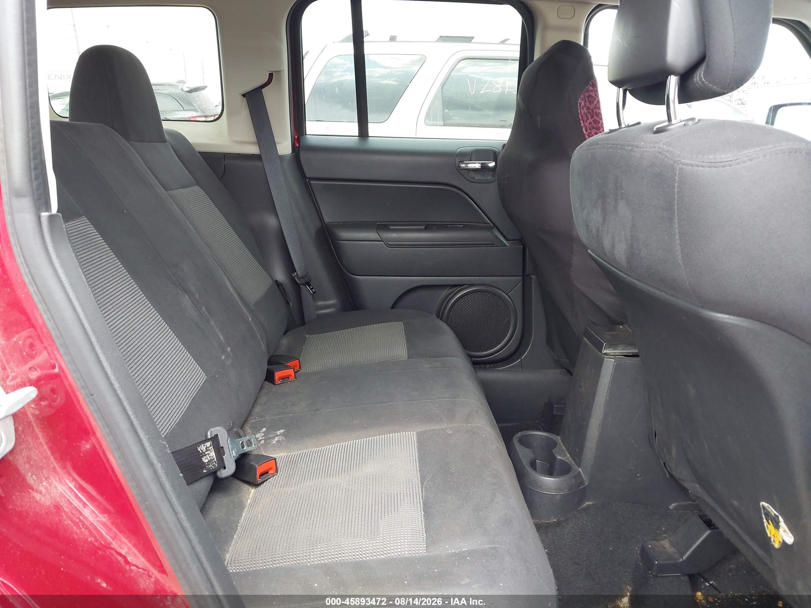 2012 Jeep Patriot Latitude Red vin: 1C4NJPFB8CD690422