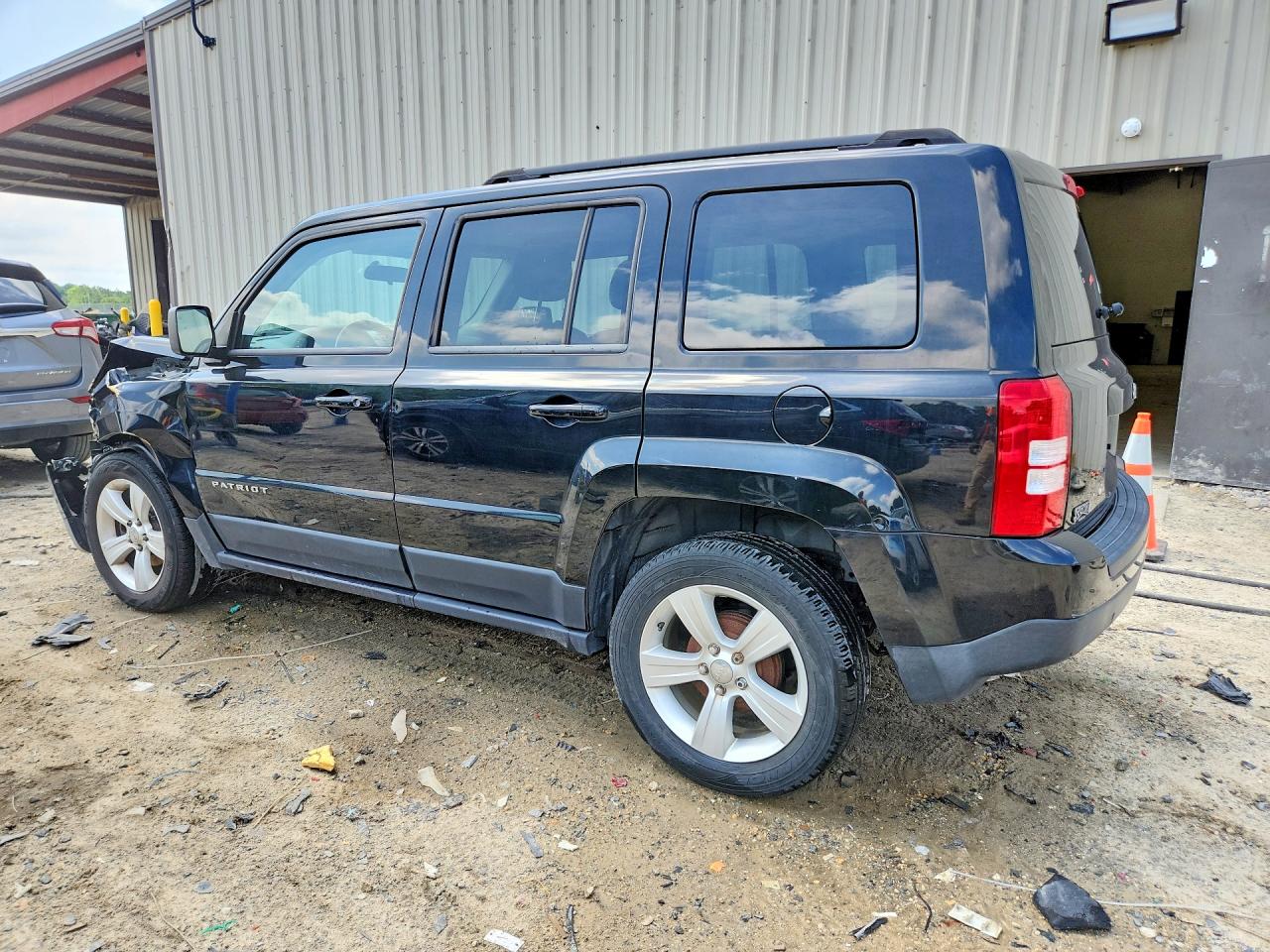 2014 Jeep Patriot Latitude Black vin: 1C4NJPFB8ED586953