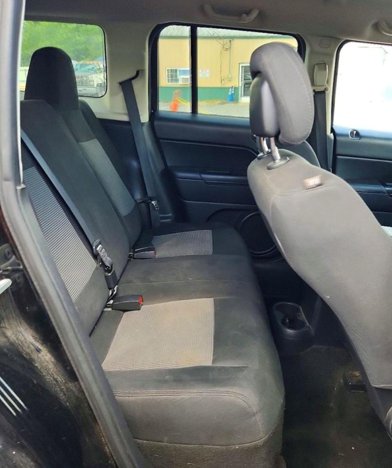 2015 Jeep Patriot Latitude Black vin: 1C4NJPFB8FD203871