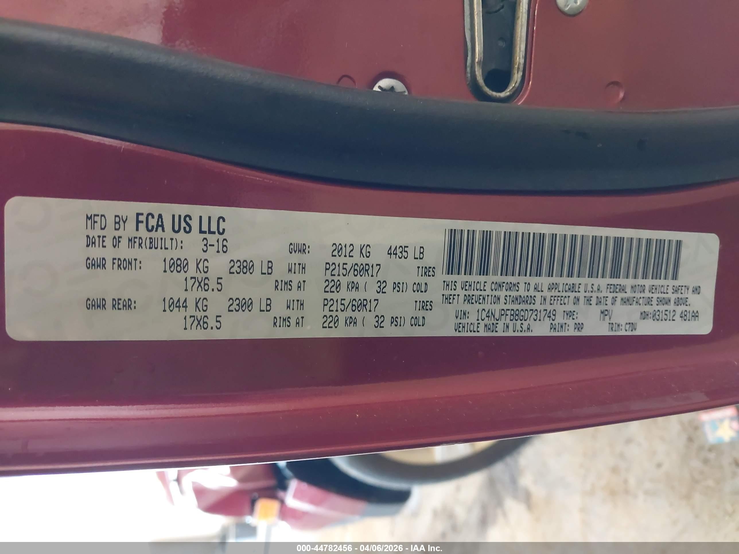 2016 Jeep Patriot Latitude Red vin: 1C4NJPFB8GD731749