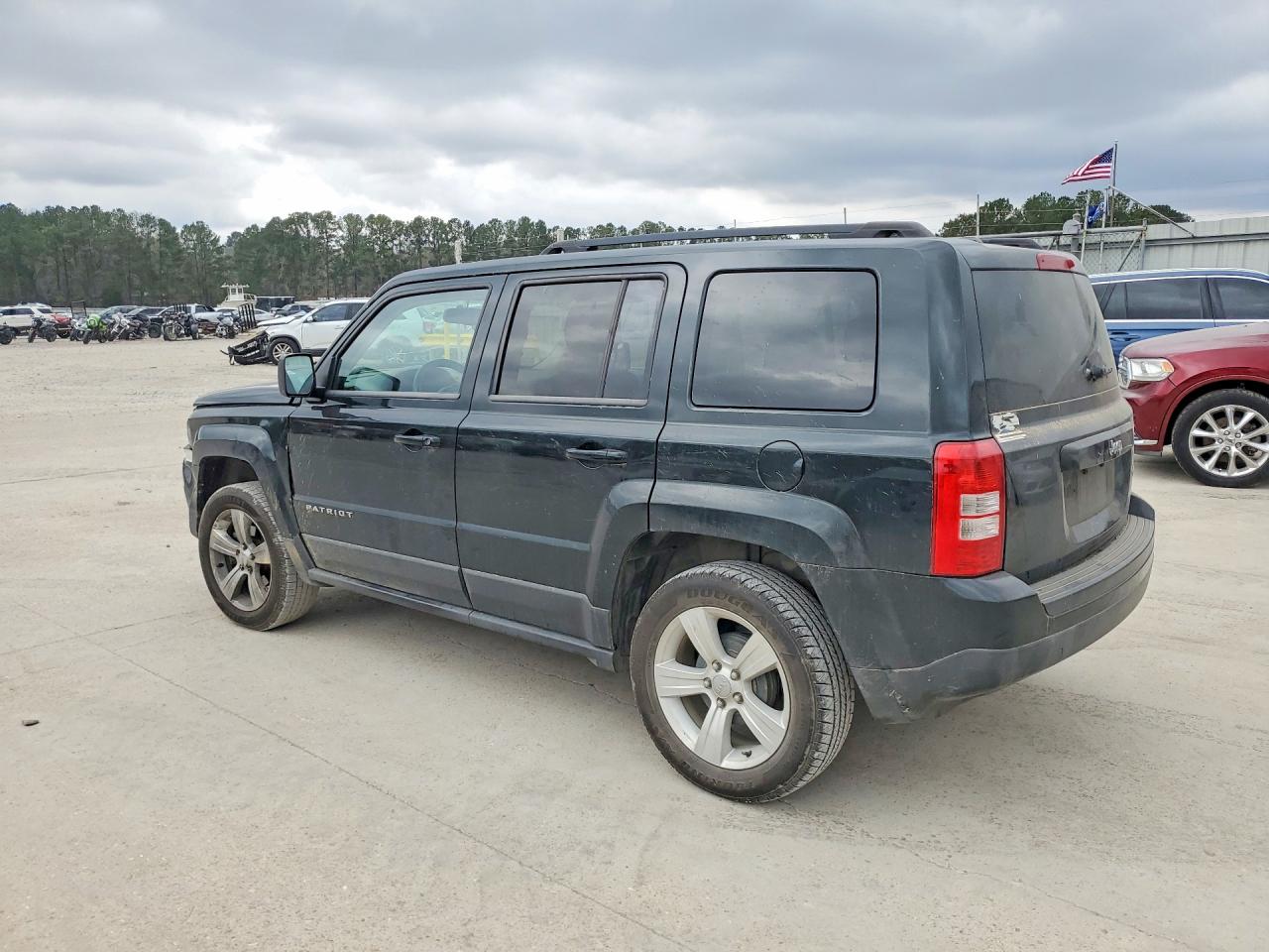 2013 Jeep Patriot Latitude Black vin: 1C4NJPFB9DD166150
