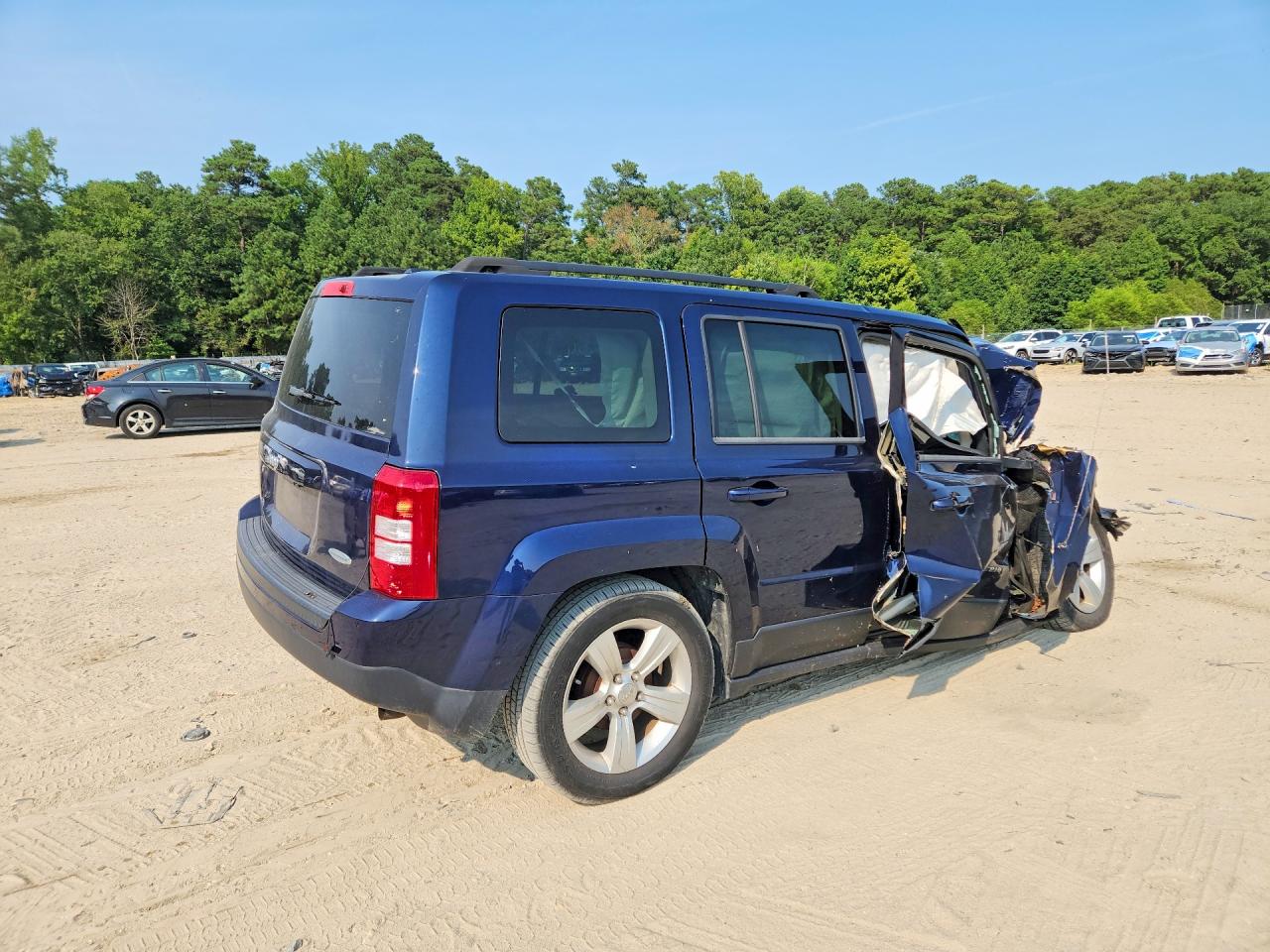 2014 Jeep Patriot Latitude Blue vin: 1C4NJPFB9ED650319