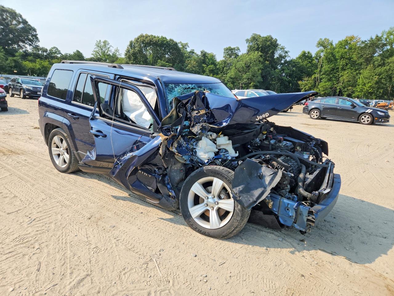 2014 Jeep Patriot Latitude Blue vin: 1C4NJPFB9ED650319