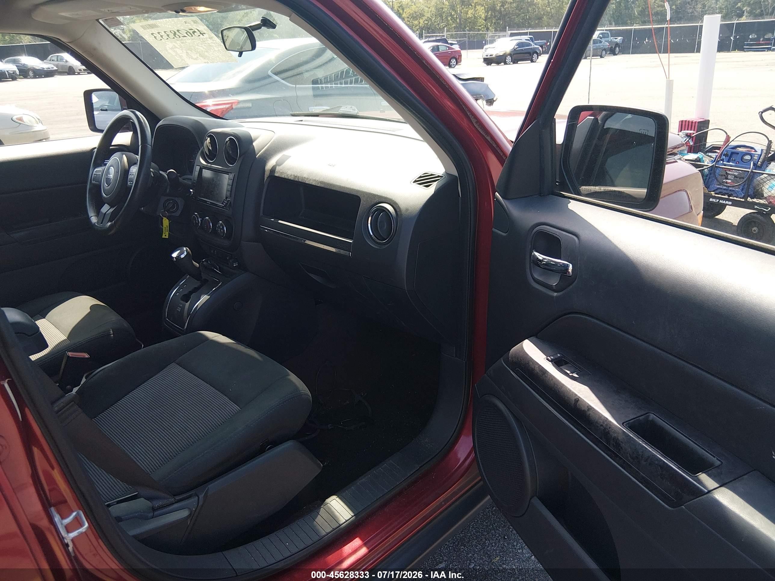 2014 Jeep Patriot Latitude Red vin: 1C4NJPFB9ED912694
