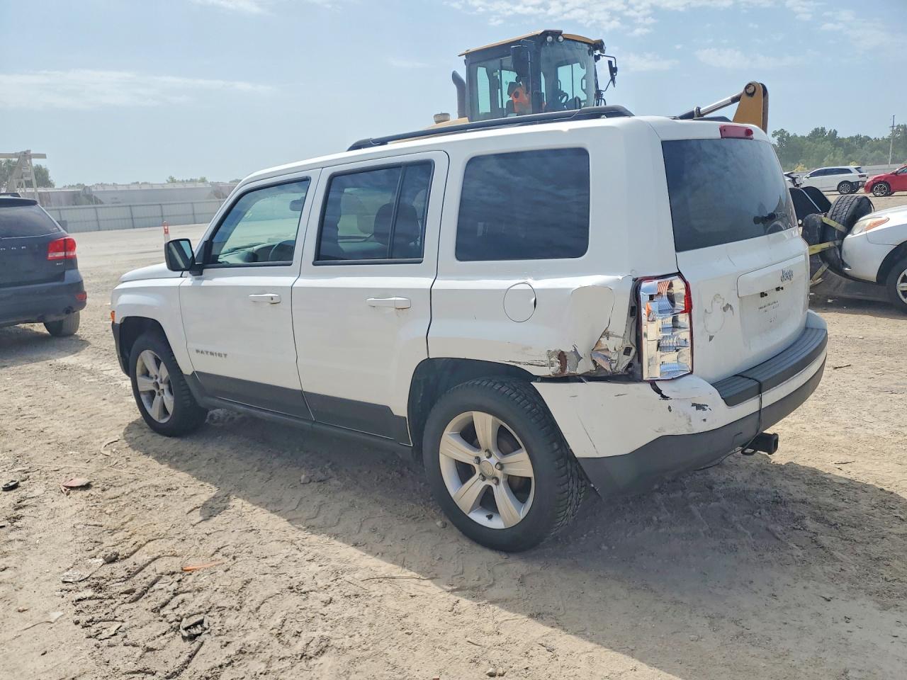 2015 Jeep Patriot Latitude White vin: 1C4NJPFB9FD329821
