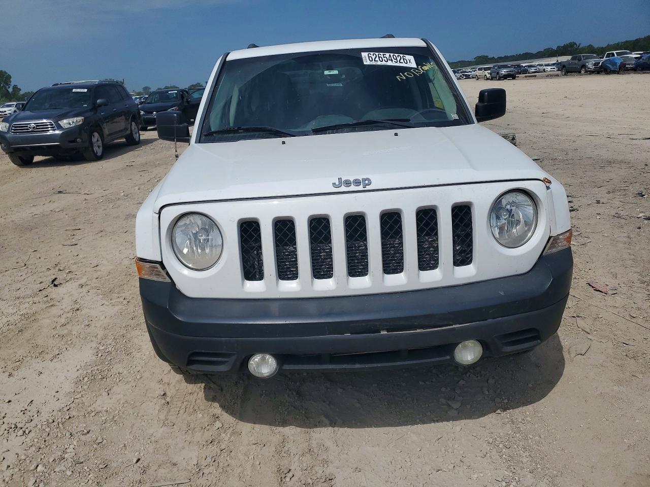 2015 Jeep Patriot Latitude White vin: 1C4NJPFB9FD329821