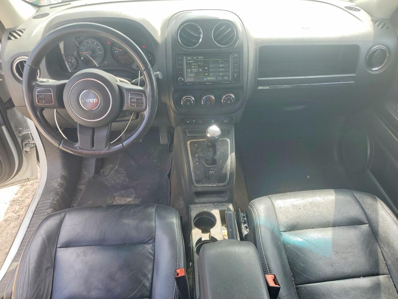 2015 Jeep Patriot Latitude White vin: 1C4NJPFB9FD329821