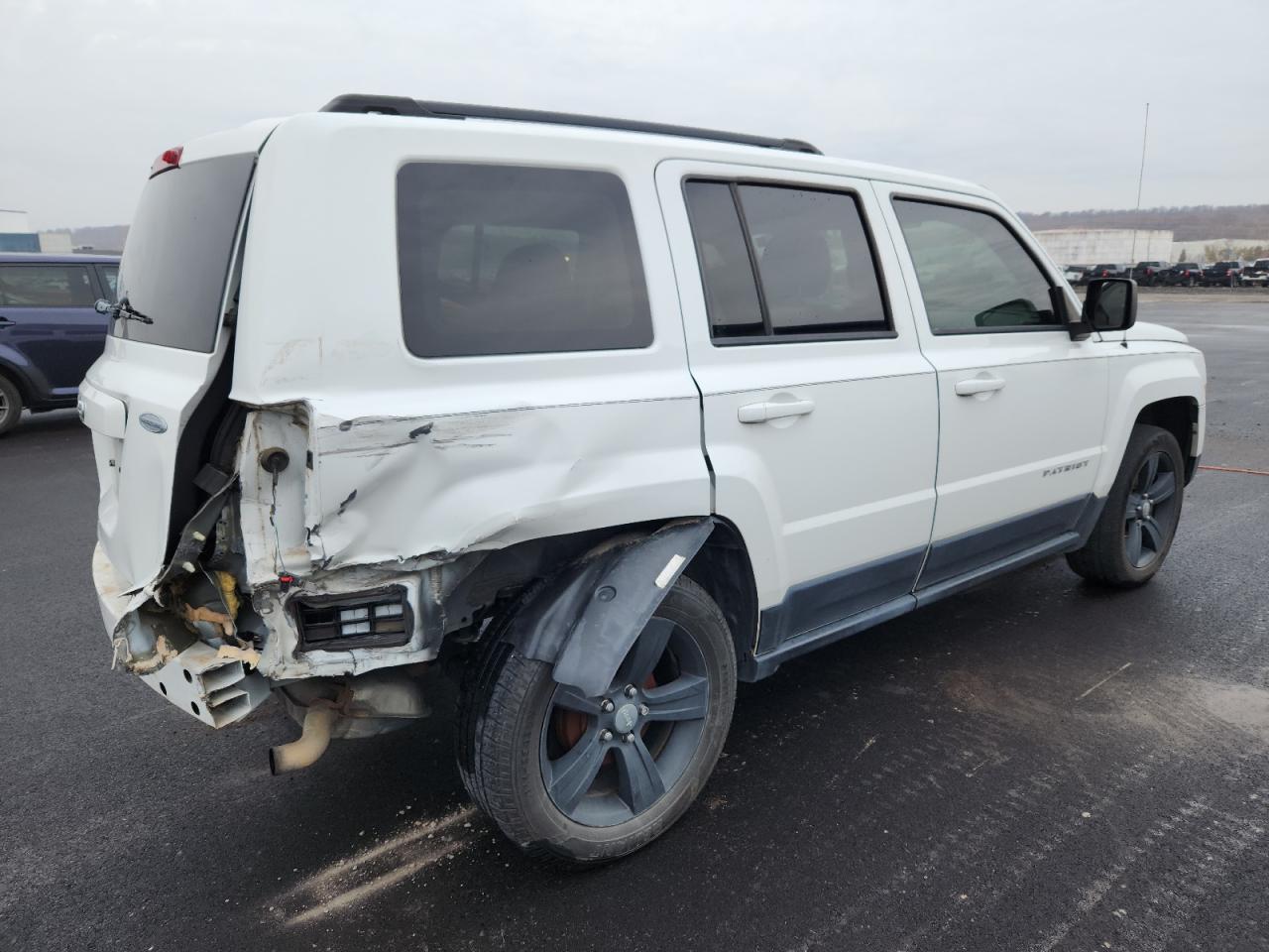 2015 Jeep Patriot Latitude White vin: 1C4NJPFB9FD349745