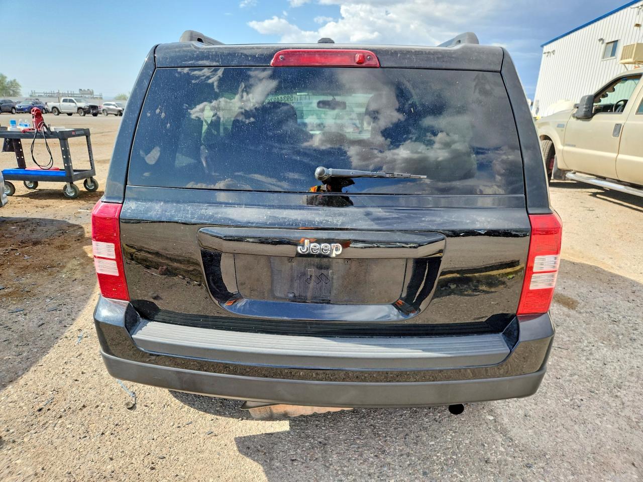 2015 Jeep Patriot Latitude Black vin: 1C4NJPFB9FD401990