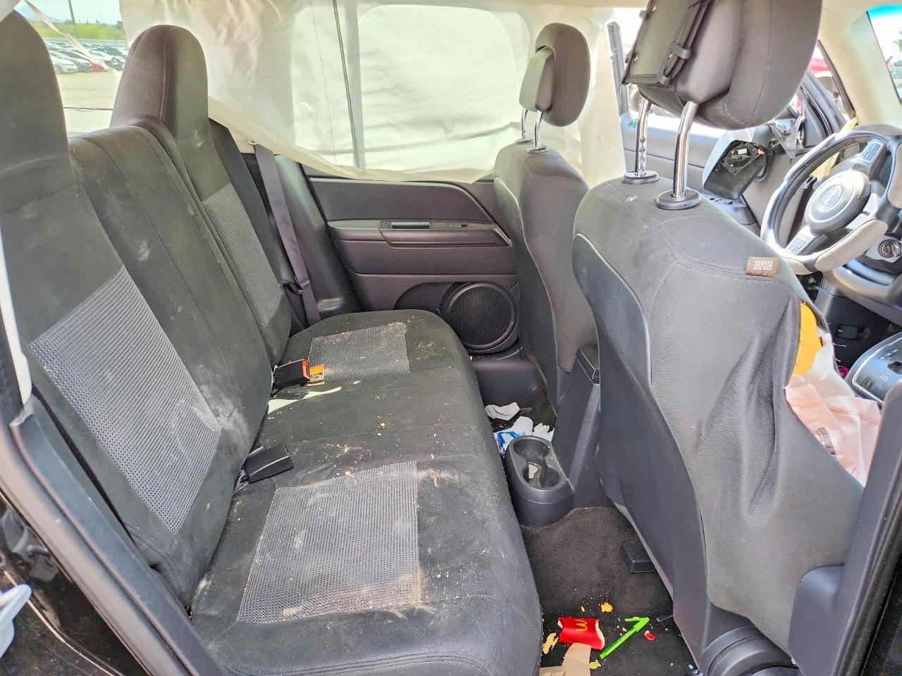 2015 Jeep Patriot Latitude Black vin: 1C4NJPFB9FD401990