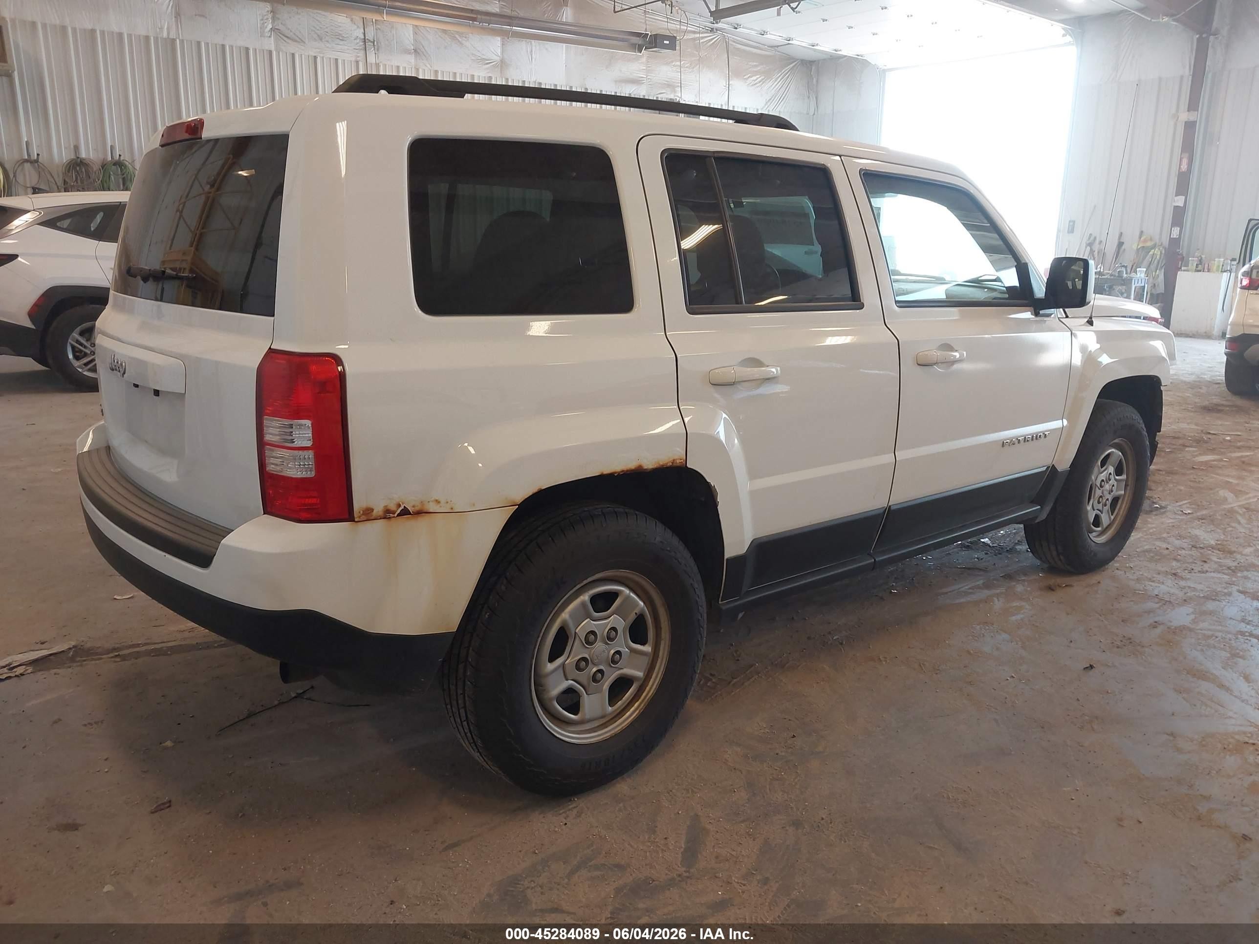 2015 Jeep Patriot Sport/north White vin: 1C4NJRAB2FD100500