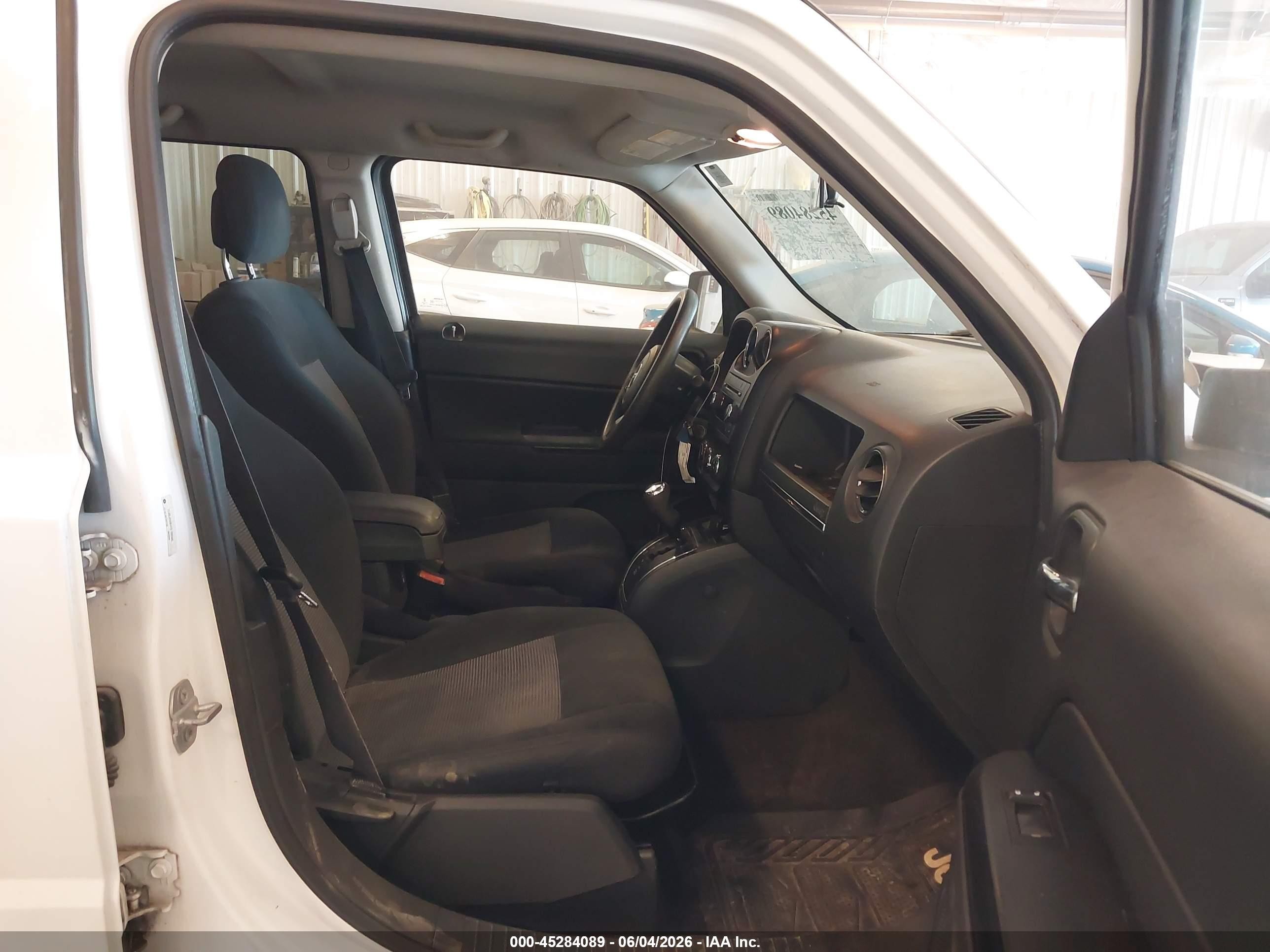 2015 Jeep Patriot Sport/north White vin: 1C4NJRAB2FD100500
