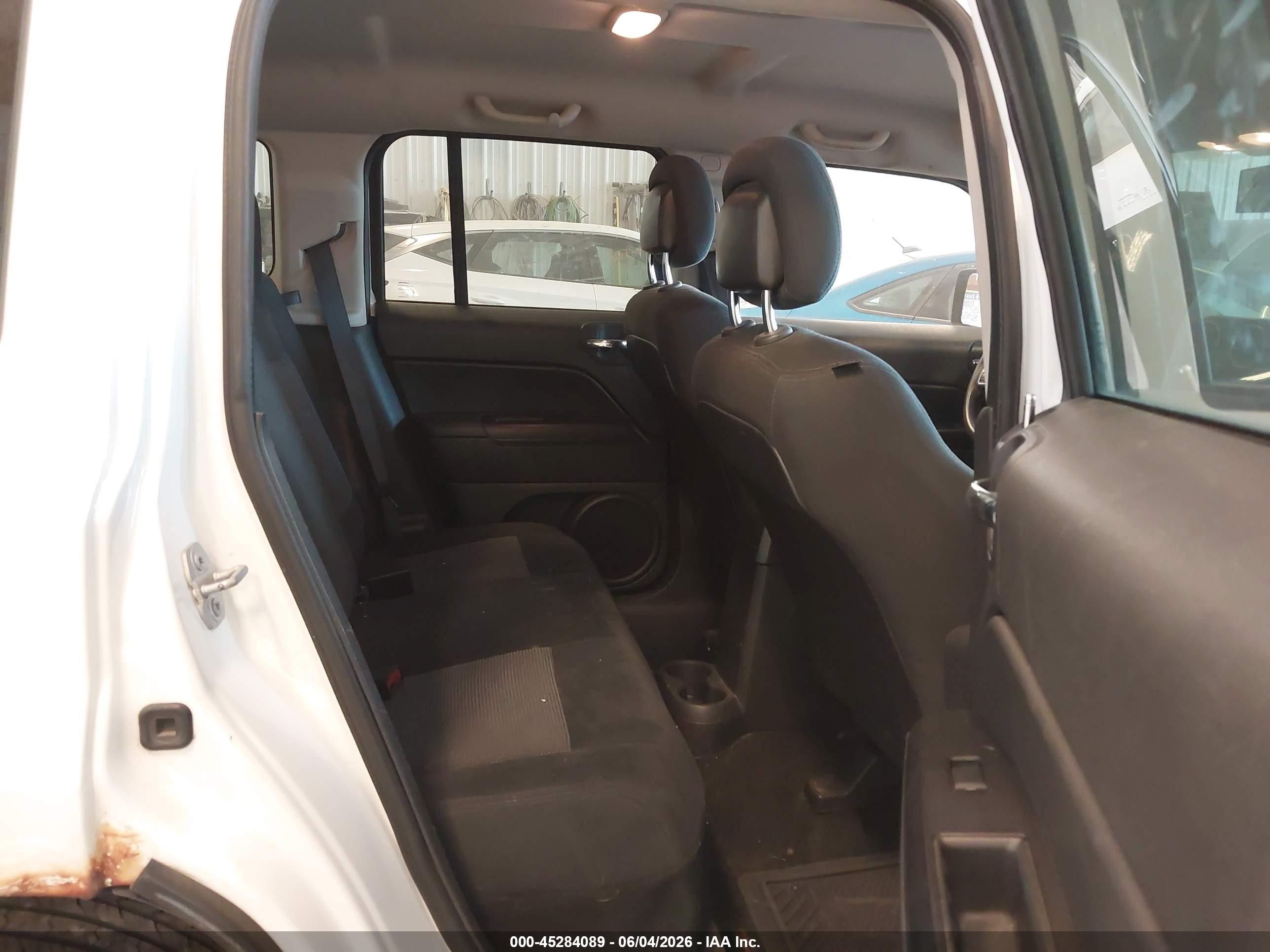 2015 Jeep Patriot Sport/north White vin: 1C4NJRAB2FD100500