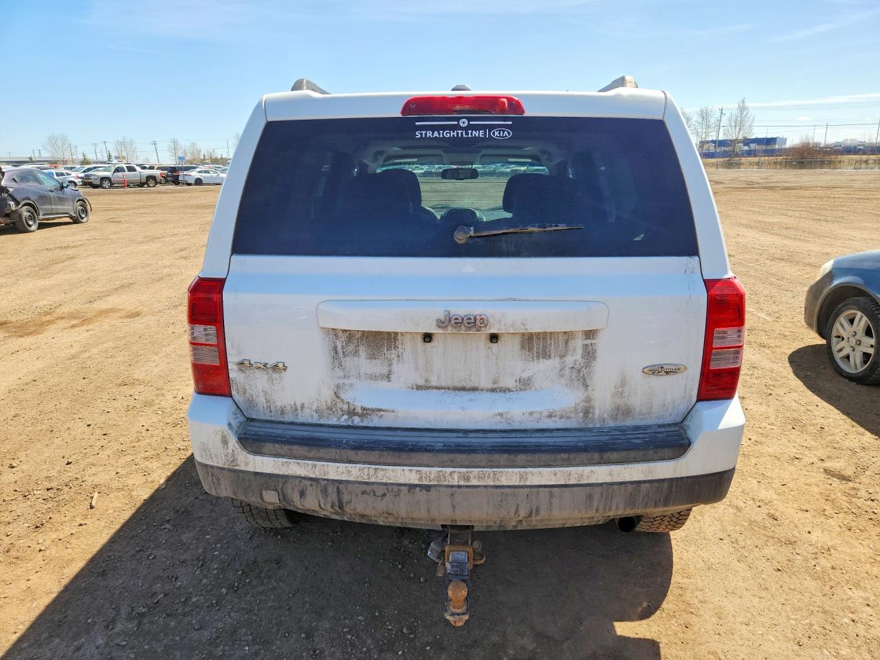 2015 Jeep Patriot White vin: 1C4NJRAB3FD393873