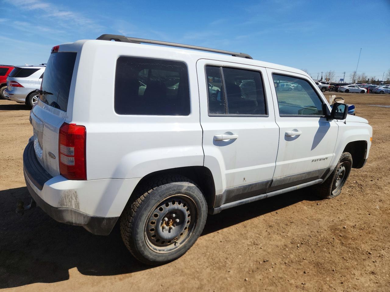 2015 Jeep Patriot White vin: 1C4NJRAB3FD393873