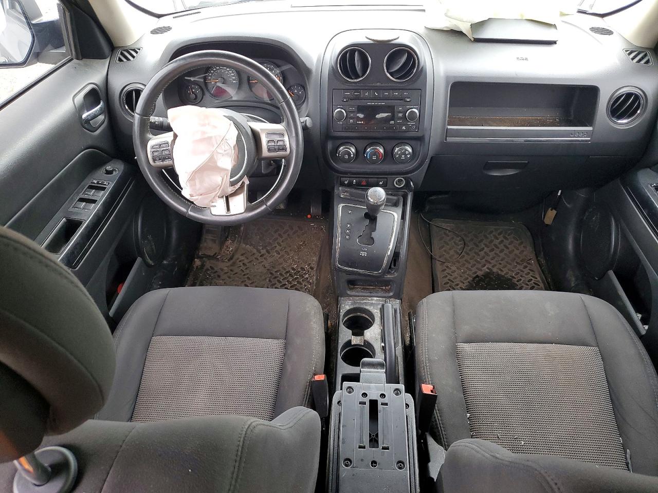 2014 Jeep Patriot Серебряный vin: 1C4NJRAB6ED728252