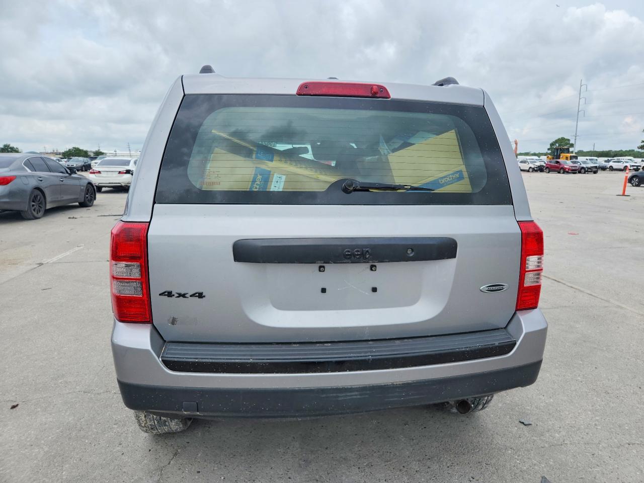 2015 Jeep Patriot Gray vin: 1C4NJRAB7FD268651