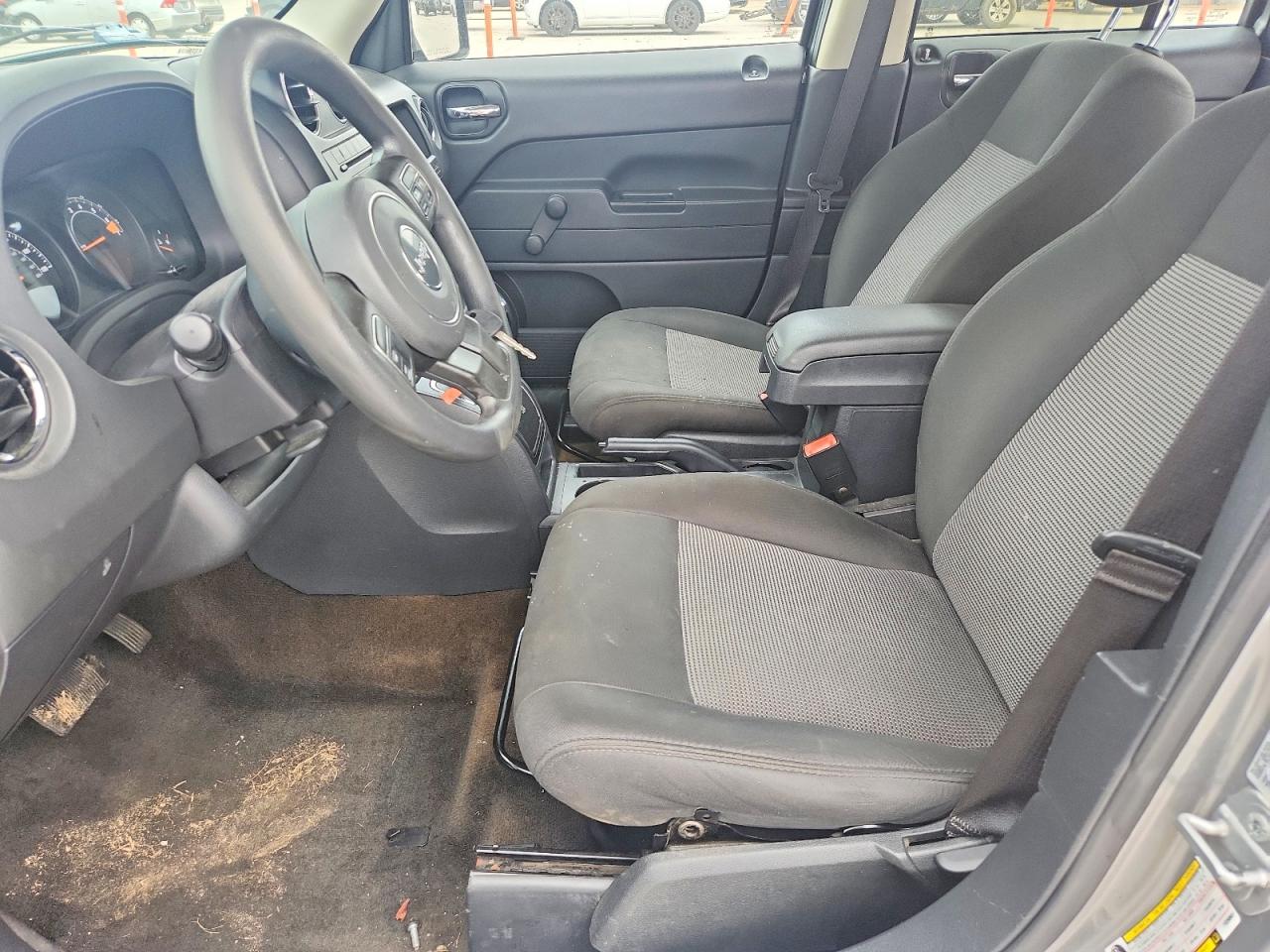 2015 Jeep Patriot Gray vin: 1C4NJRAB7FD268651