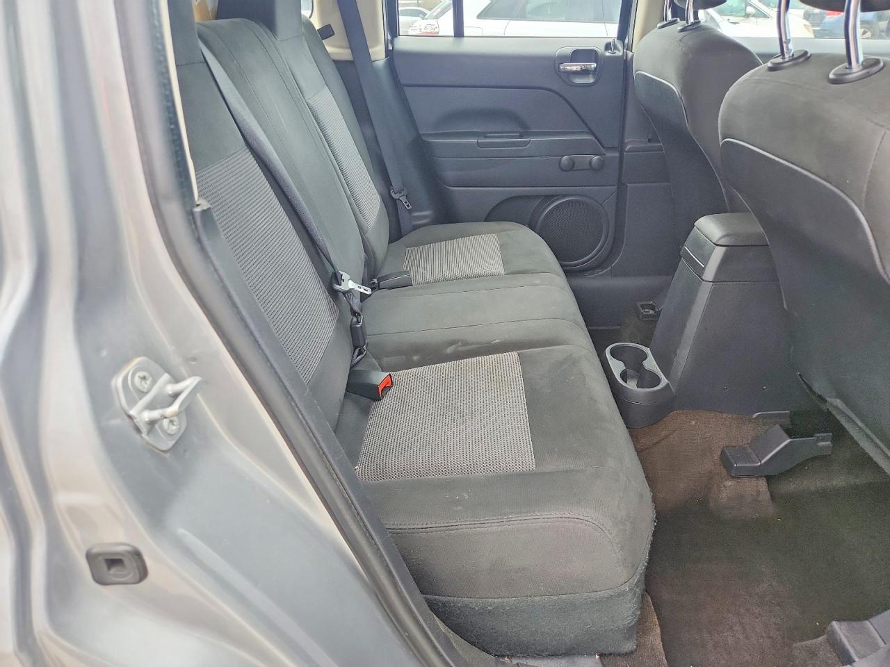 2015 Jeep Patriot Gray vin: 1C4NJRAB7FD268651