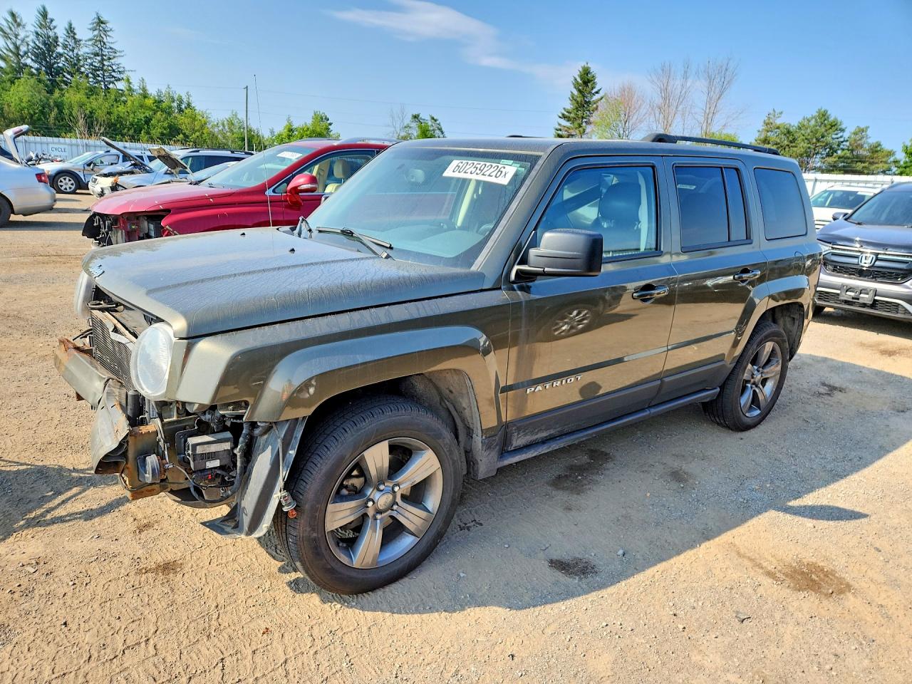 2015 Jeep Patriot Зеленый vin: 1C4NJRAB7FD347348