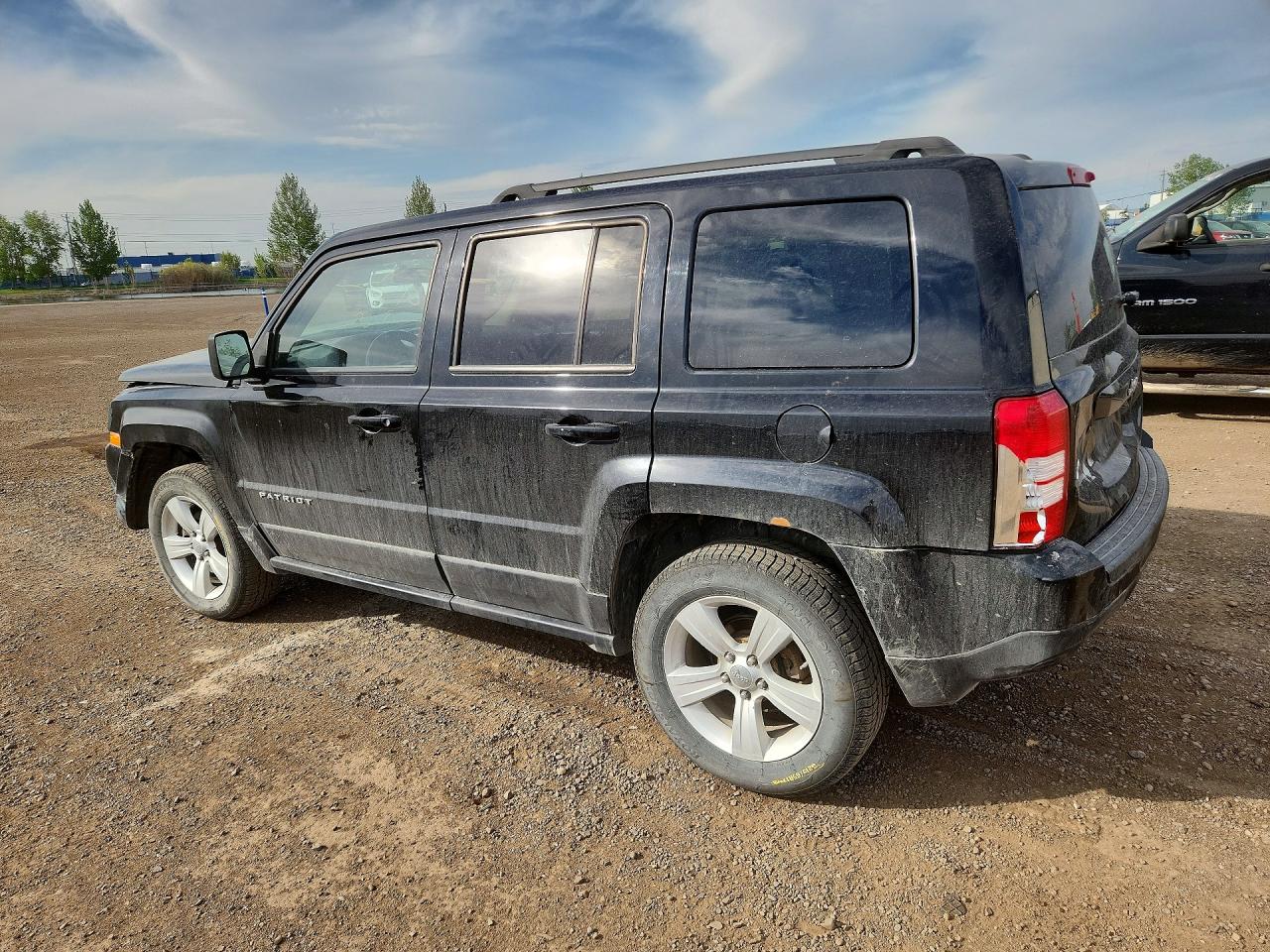 2015 Jeep Patriot Черный vin: 1C4NJRAB8FD108603