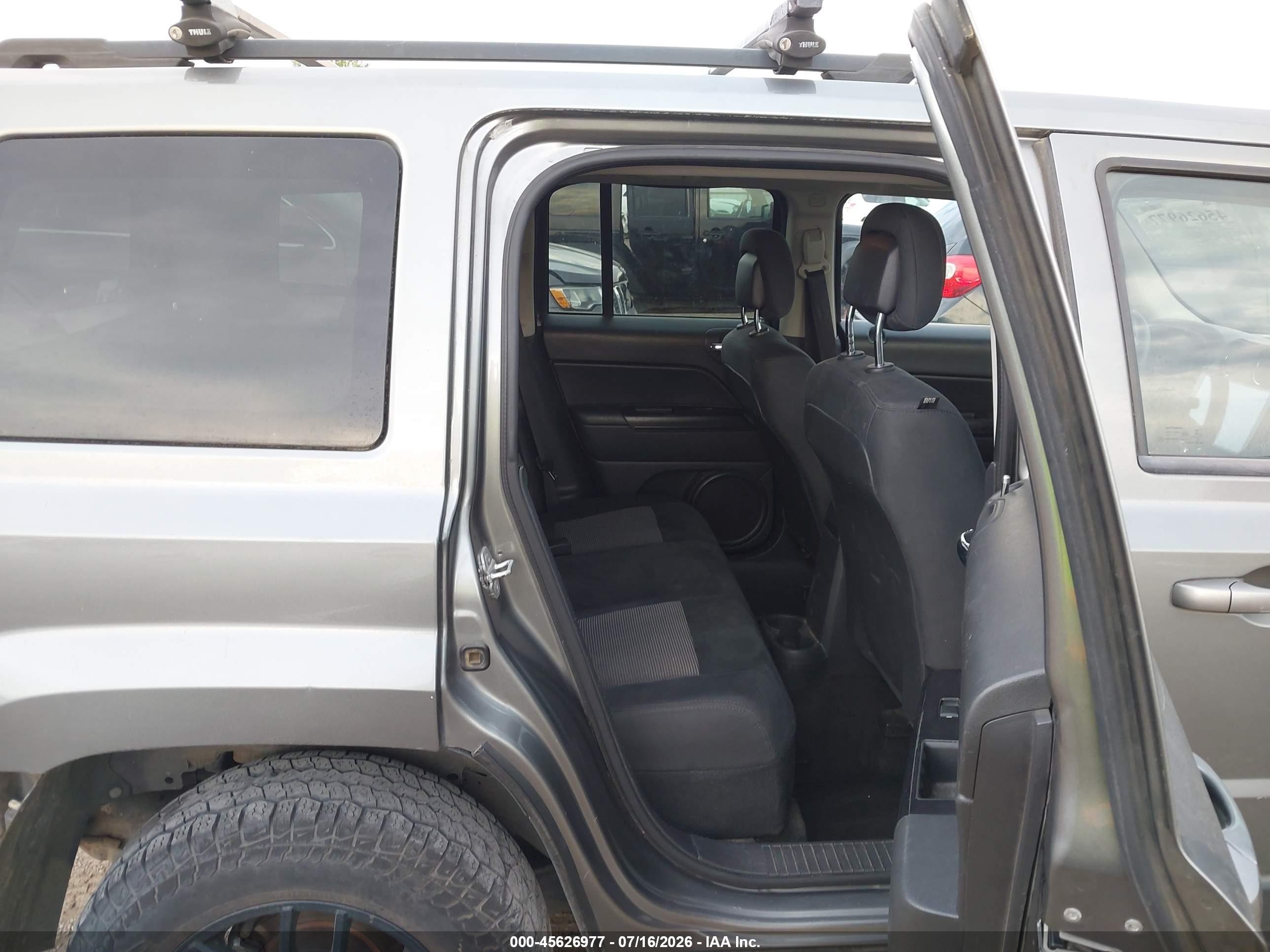 2014 Jeep Patriot Sport Gray vin: 1C4NJRBB0ED506675
