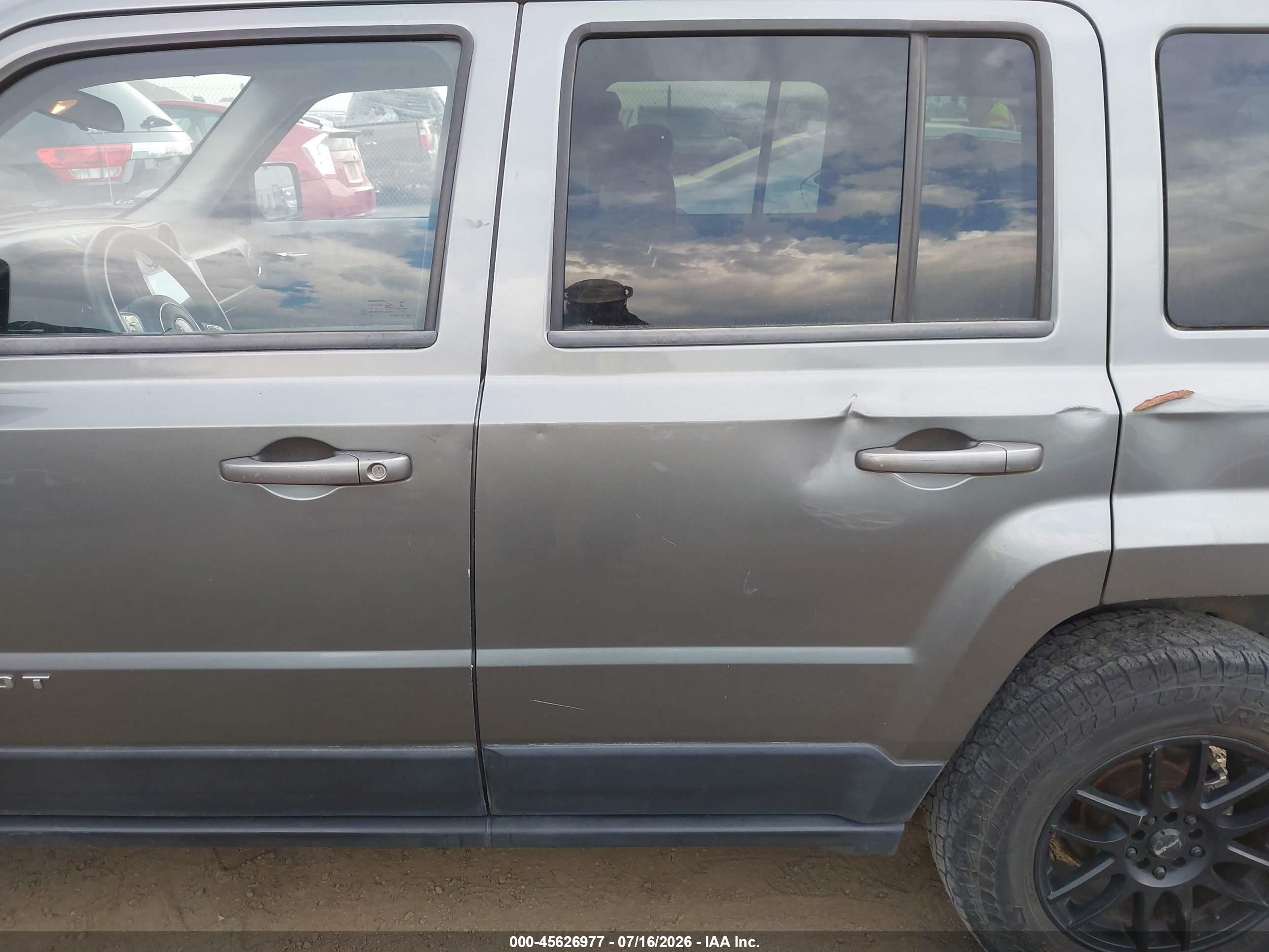 2014 Jeep Patriot Sport Gray vin: 1C4NJRBB0ED506675