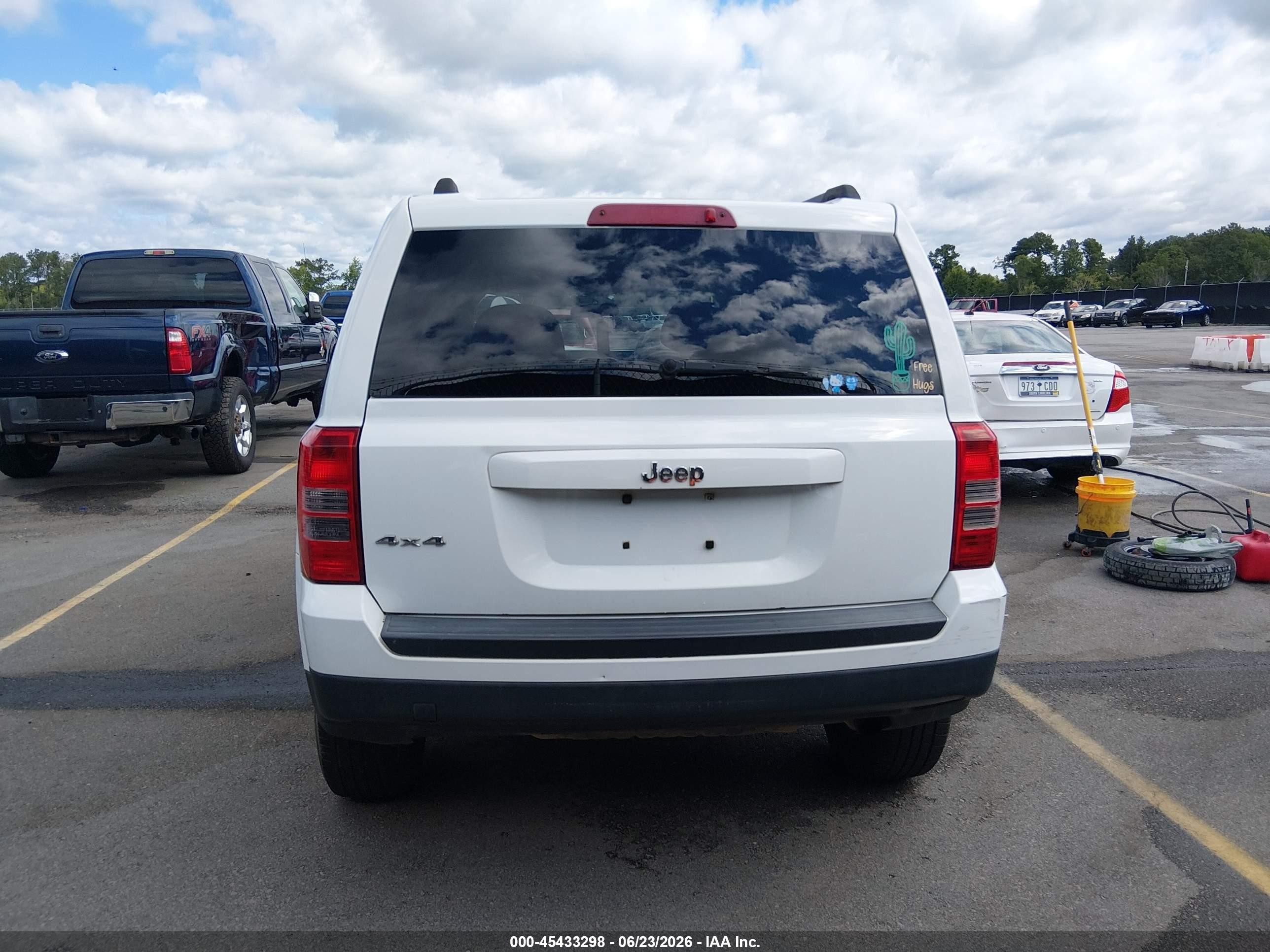 2014 Jeep Patriot Sport White vin: 1C4NJRBB0ED646807