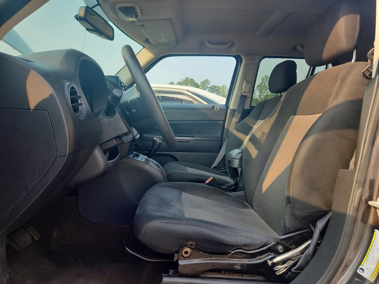 2015 Jeep Patriot Sport Gray vin: 1C4NJRBB0FD114393