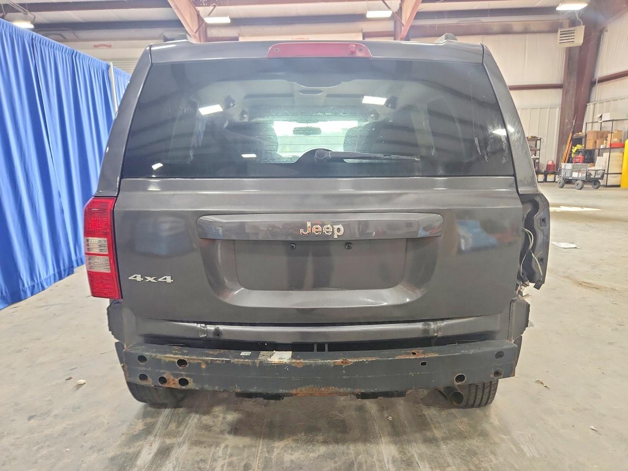 2015 Jeep Patriot Sport Gray vin: 1C4NJRBB0FD114393
