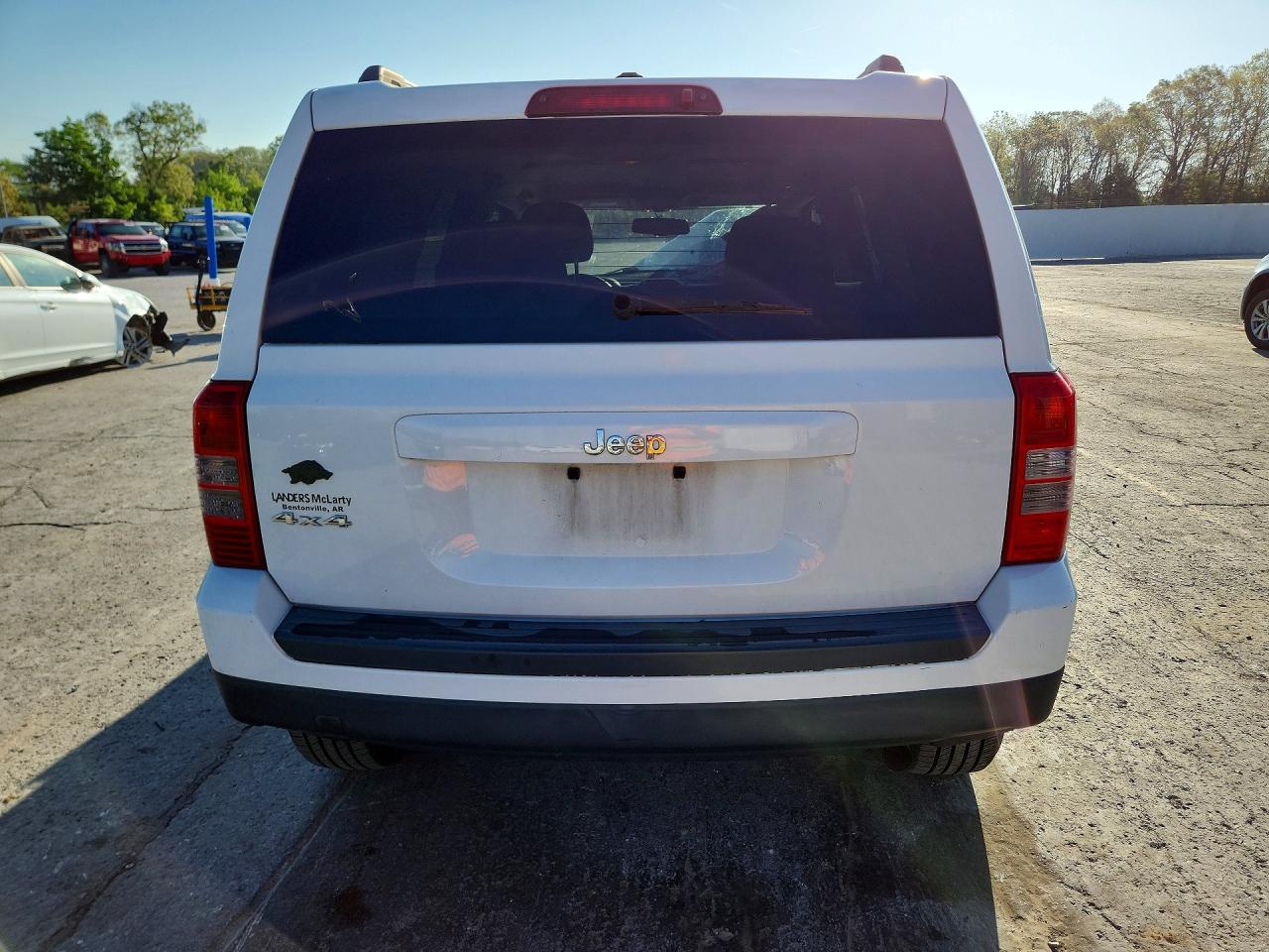 2014 Jeep Patriot Sport White vin: 1C4NJRBB1ED753557