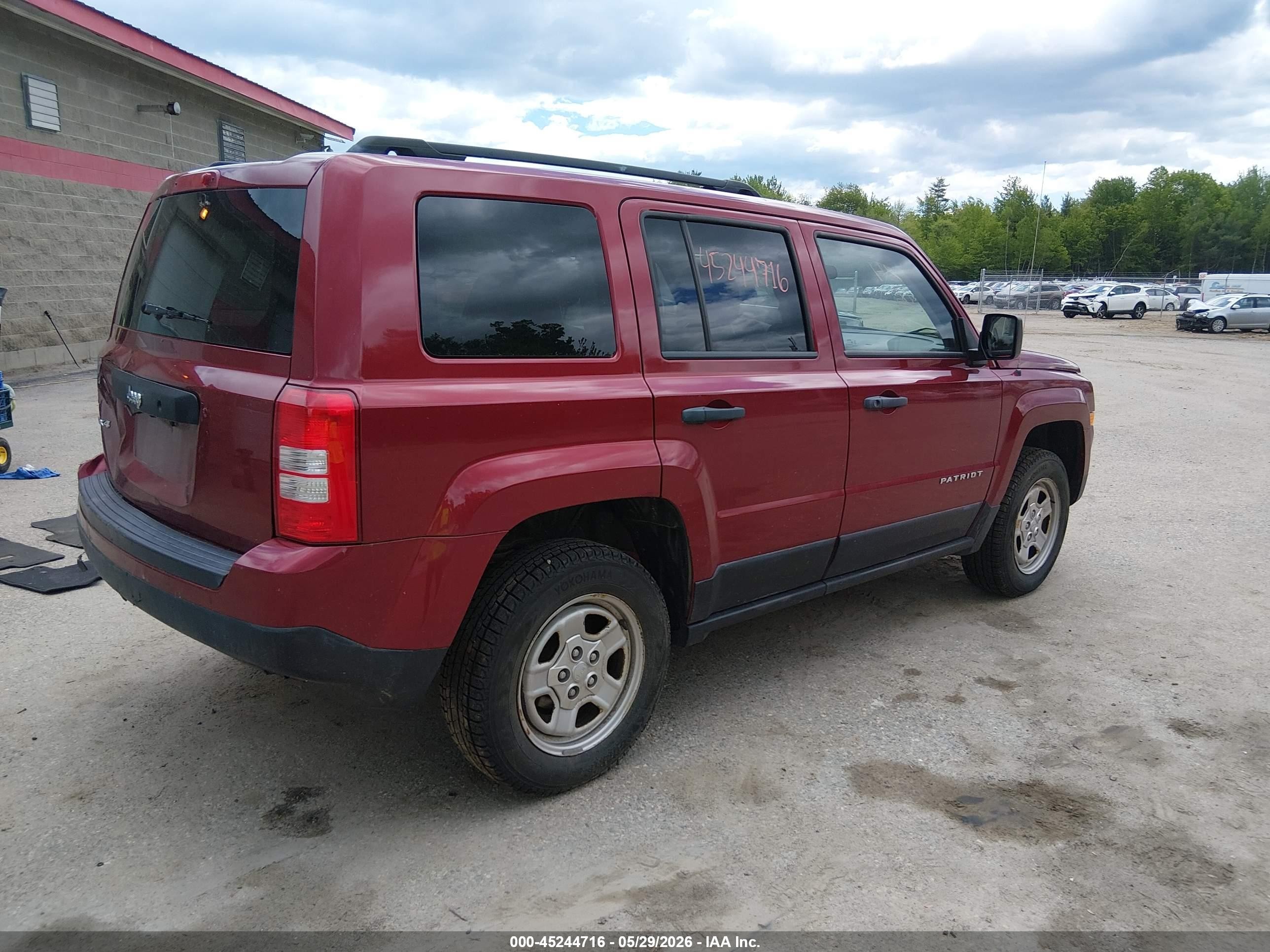 2015 Jeep Patriot Sport Красный vin: 1C4NJRBB1FD244876
