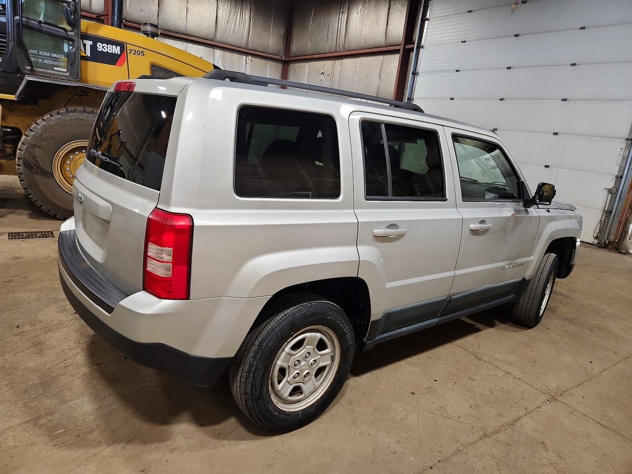 2012 Jeep Patriot Sport Серебряный vin: 1C4NJRBB2CD506920