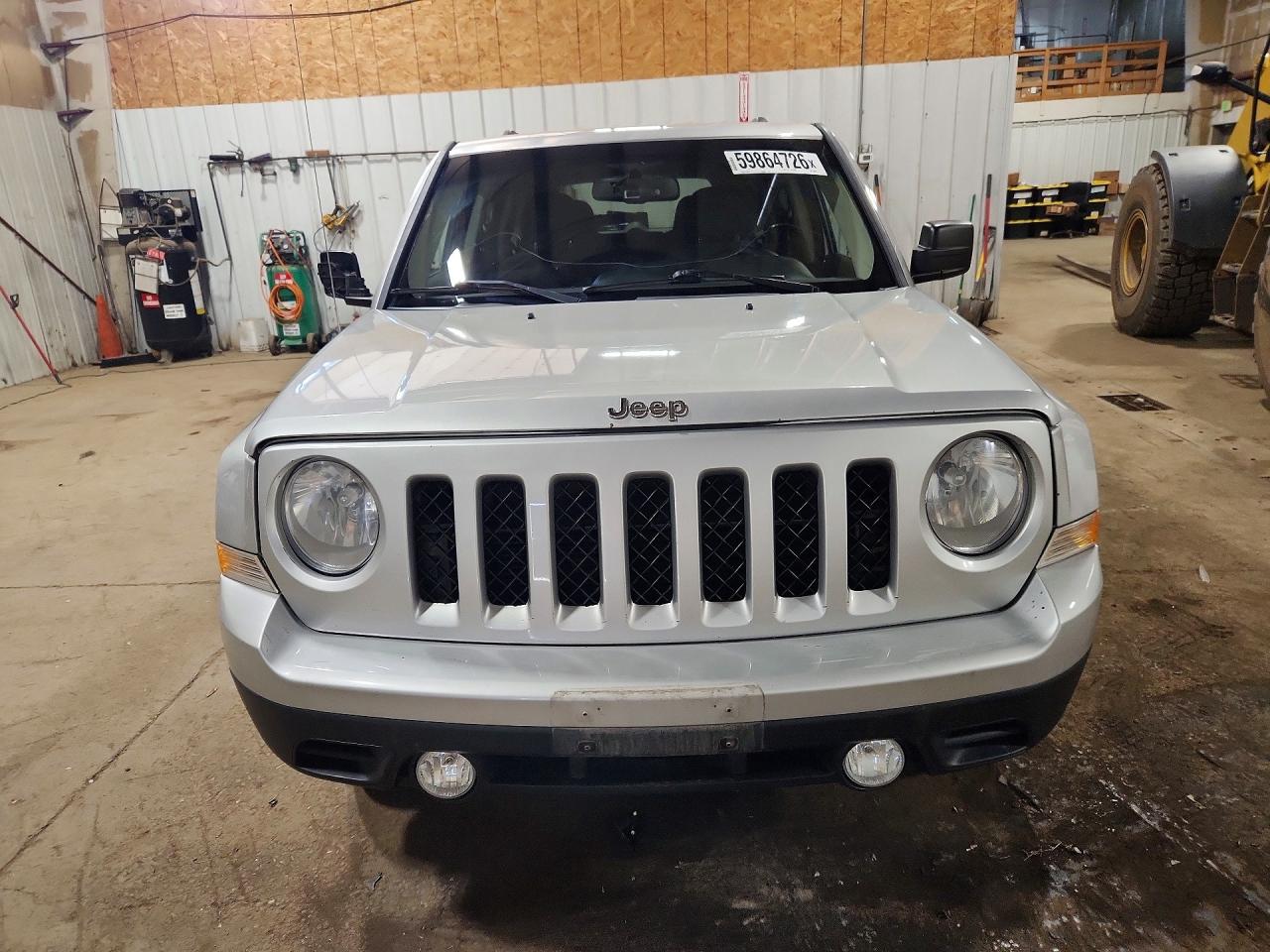 2012 Jeep Patriot Sport Серебряный vin: 1C4NJRBB2CD506920